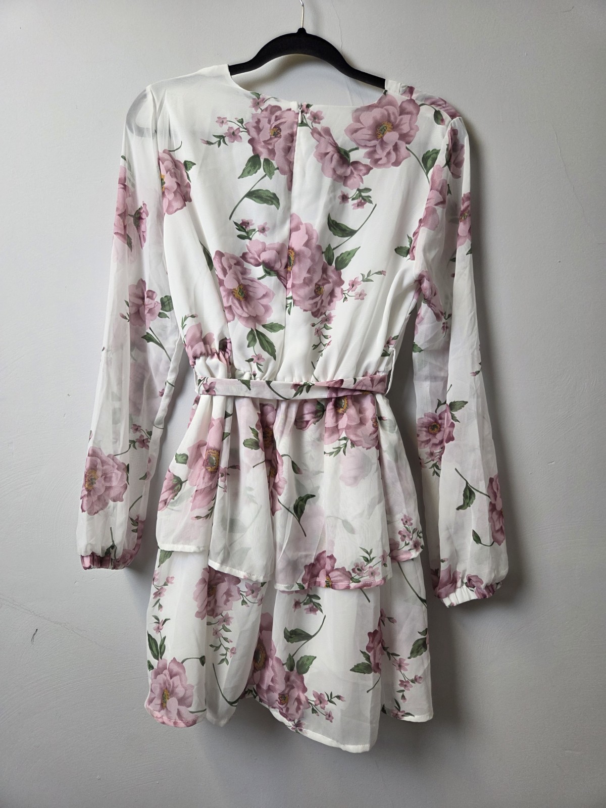 PrettyLittleThing White Pink Green Floral Chiffon V-Neck Belted Mini Dress 8