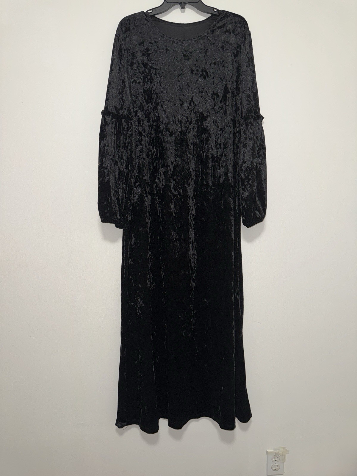 Over Size autumn & winter solid color velvet slim long sleeve black Dress (L/XL)