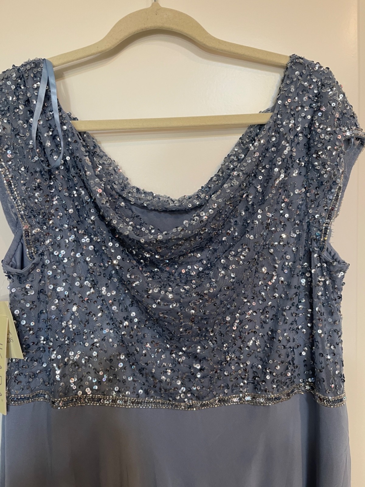 JKara Women’s Gray Blue Sequin Empire Waist Gown Gray size 16W NWT