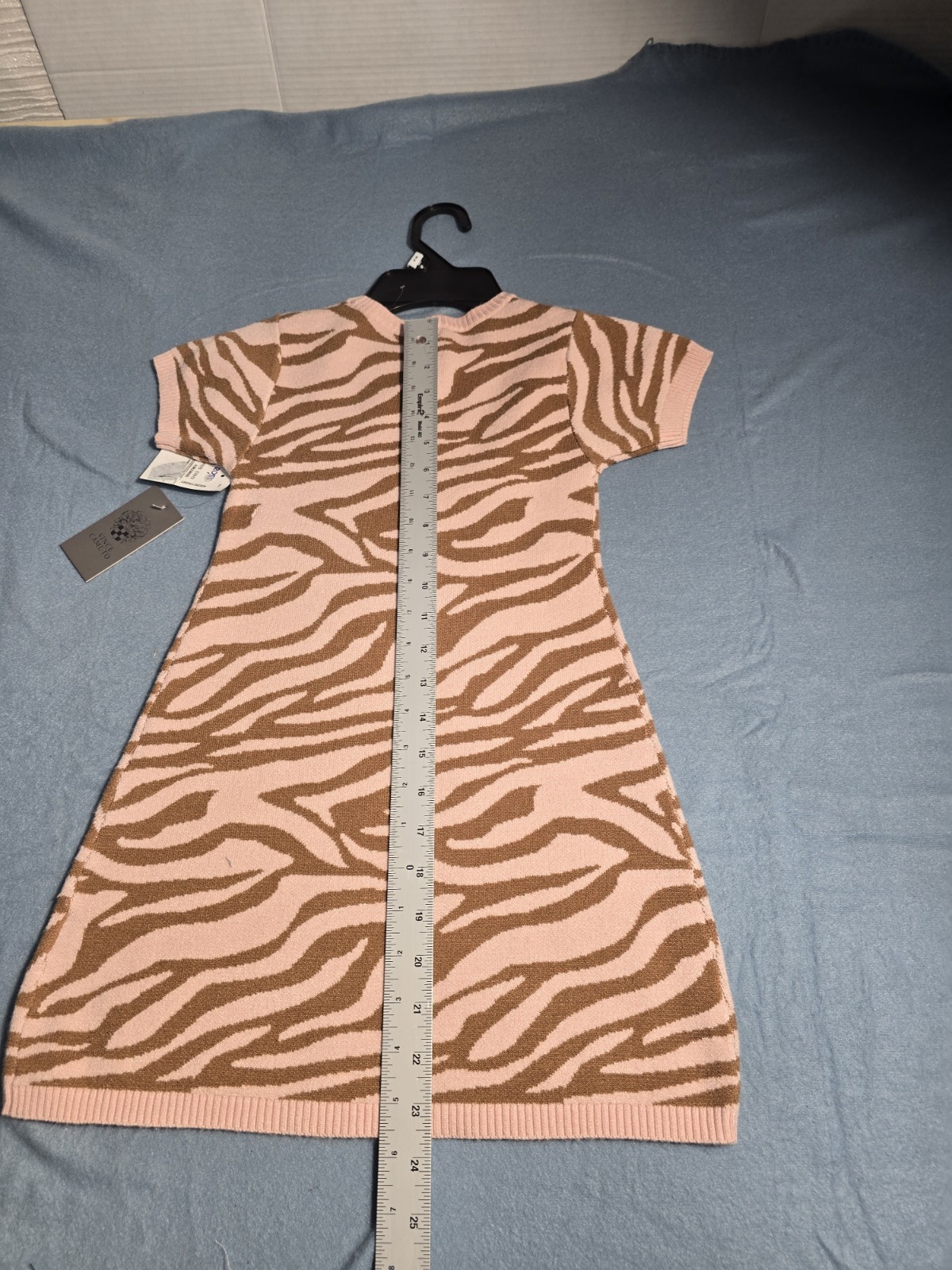 Dresses Vince Camuto features a brown and pink zebra print/Lels Pink Stra 4 /6