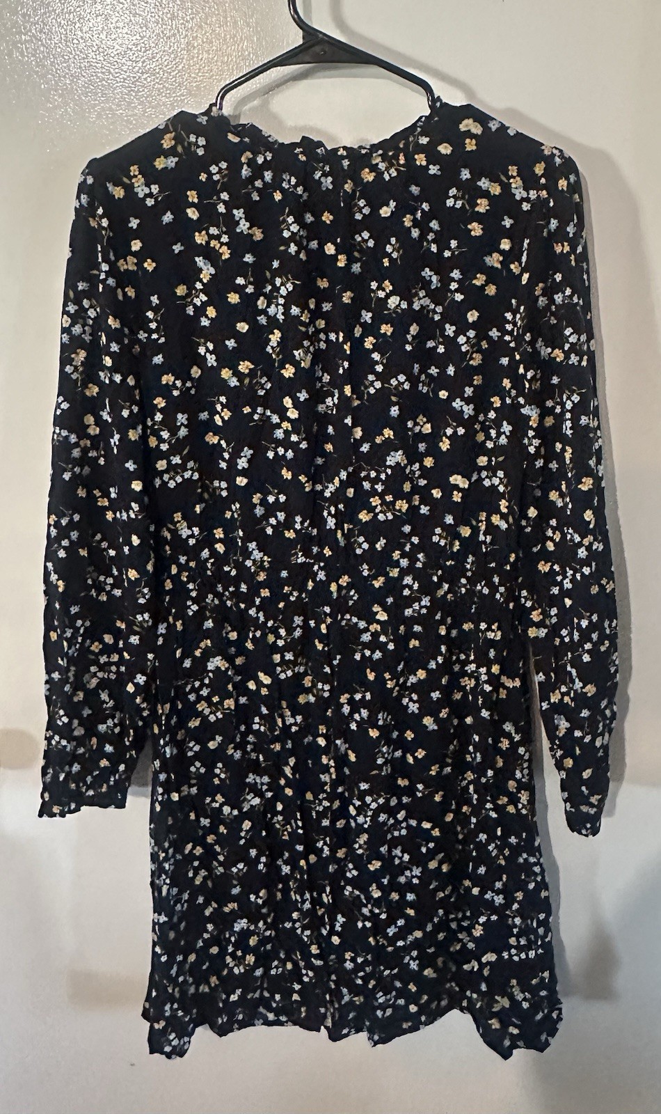 LOFT Fit & Flare Black Floral V-Neck Long Sleeve Button Short Dress M