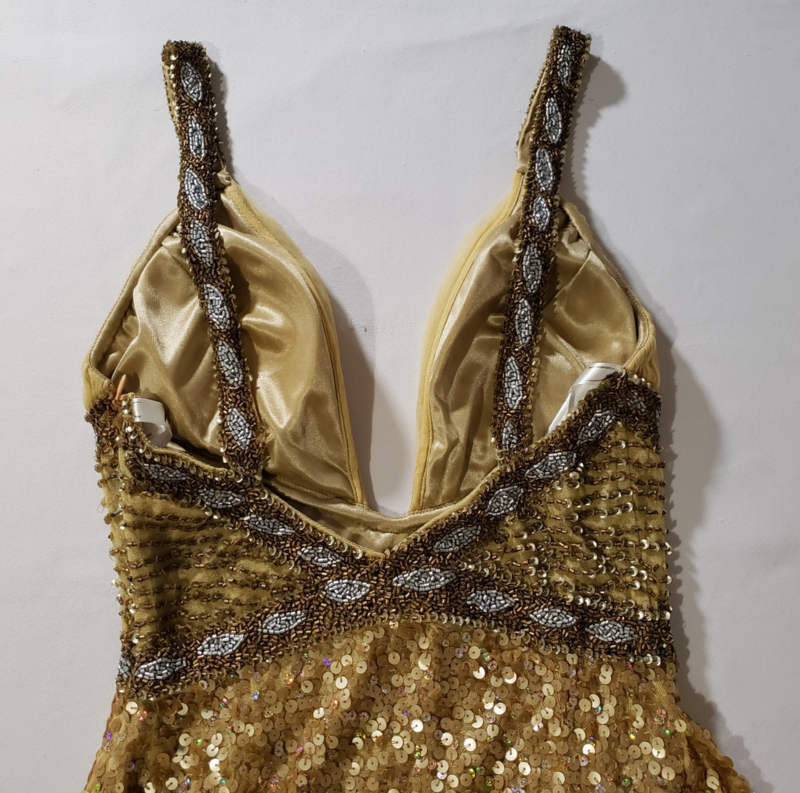 Vivace by Cassandra Stone Gold Sequin Long Dress size M Front Slit Sleeveless *