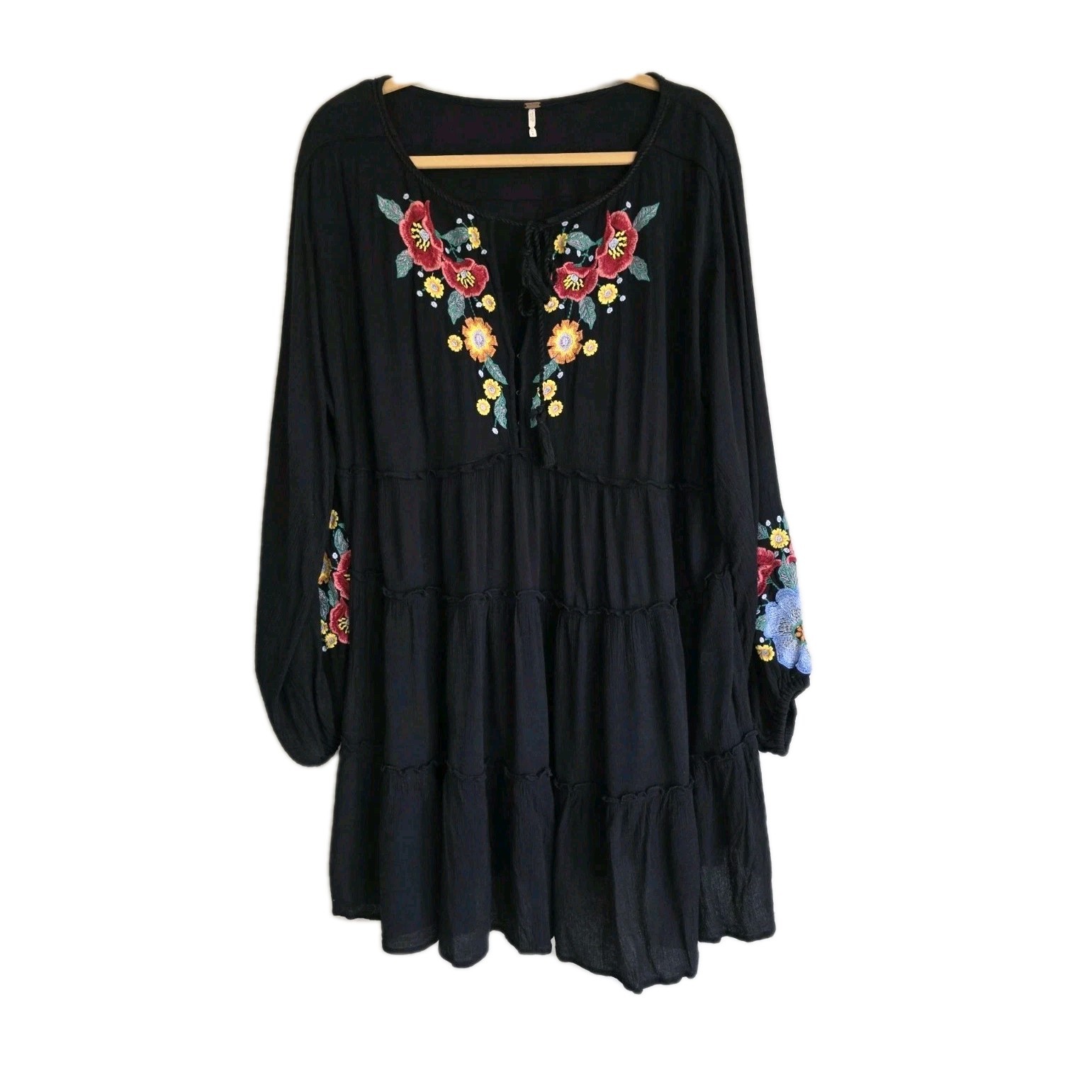 Rayon Boho Black Floral Embroidered Tiered Tunic Medium Flowy Balloo Long Sleeve