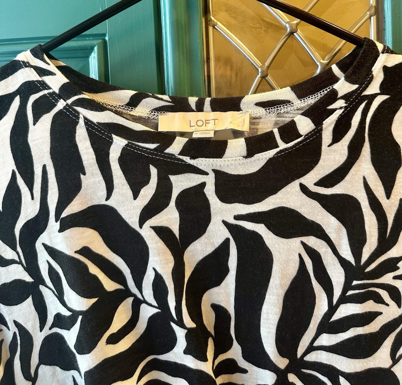 Loft Black White Tropical Palm Leaf Faux Wrap Dress Sz Medium Short Sleeve
