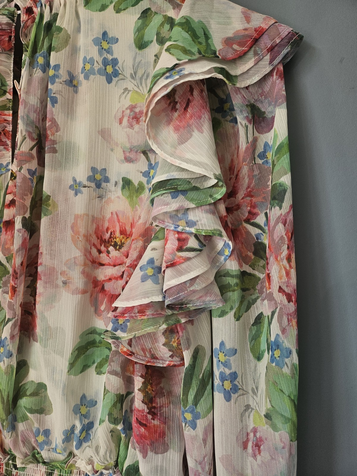 Needle & Thread Ideal Wedding Summer dress.Size UK 14 Floral design.length 145cm
