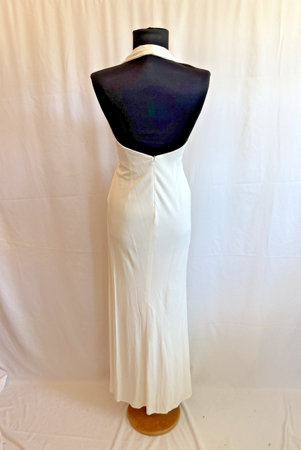 Kurt Thomas White Halter Evening Gown / Dress – Size 2 Extra Small