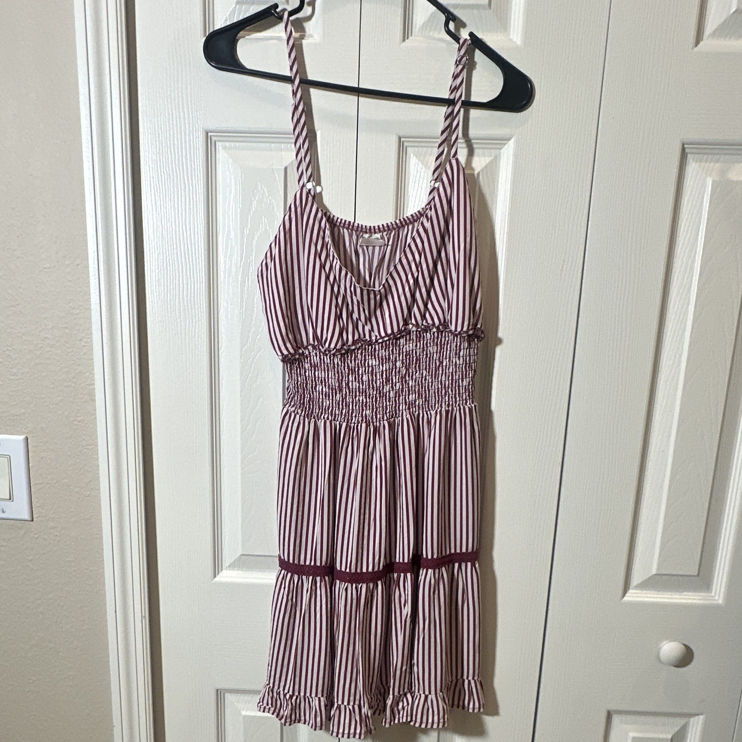 No Boundaries Burgundy/White Striped Sundress V-Neck Smocked Strappy L 12-14