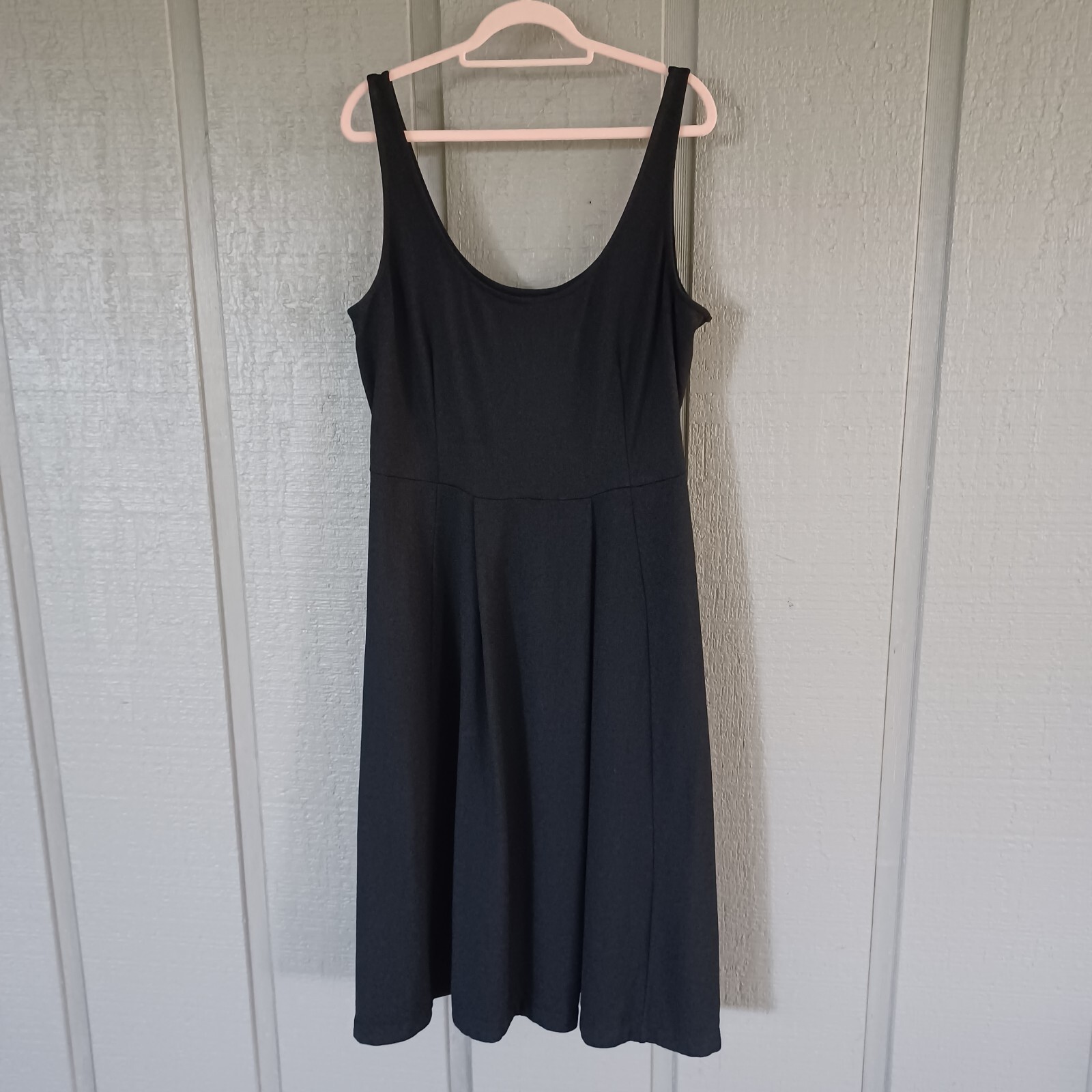 City Chic Women Sleeveless Midi Dress Size 20 In Black Stretch Pockets