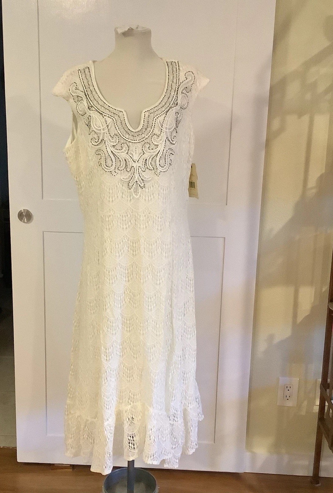 Reba Radiant White Crochet Boho Embellished Applique Sequins Beads Midi 2 X