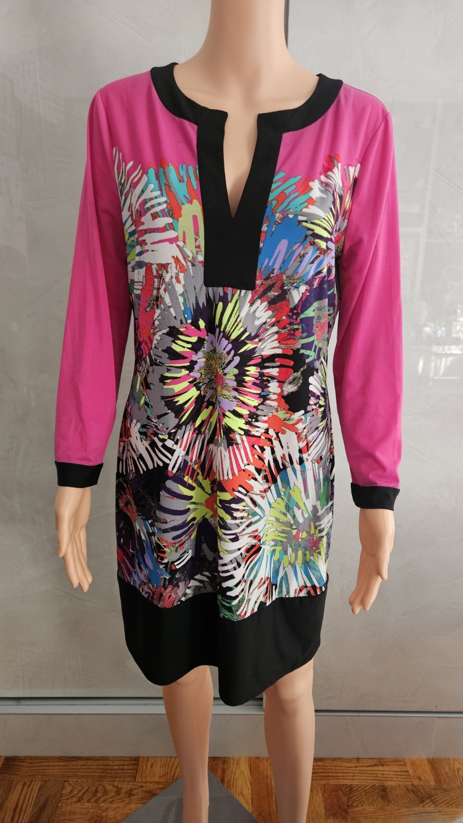 Women’s Medium Pink Floral Long Sleeve Shift Dress M Colorful