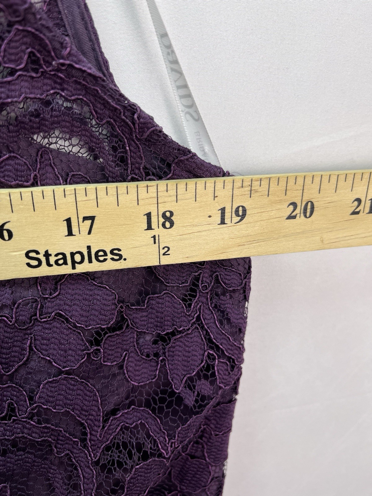 David’s Bridal Short Sleeveless All Over Lace Plum Bridesmaid Dress Sz 16