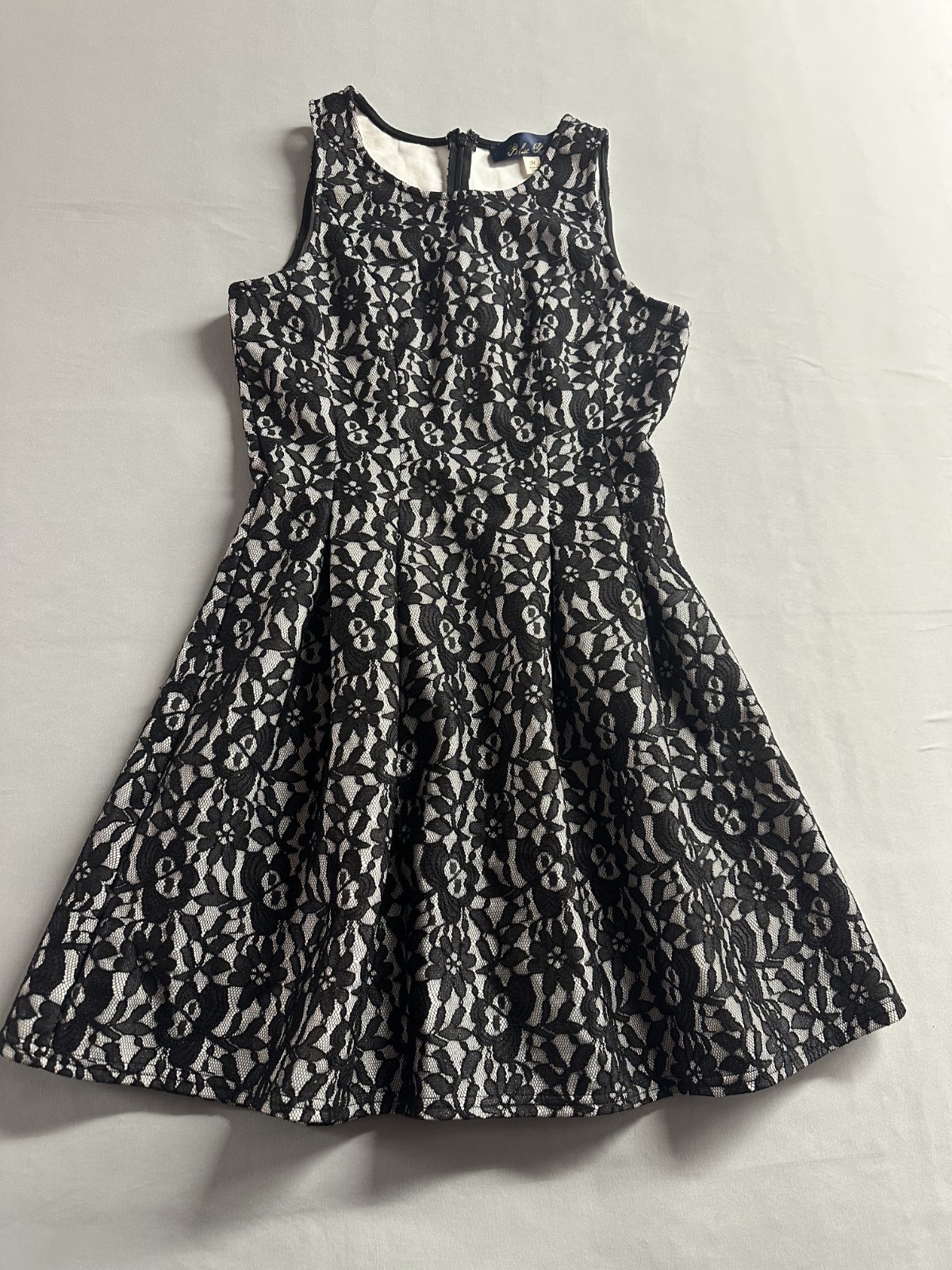Blue Rain Black/Beige Floral Lace A-Line Pleated Dress, Size M, Stretch.
