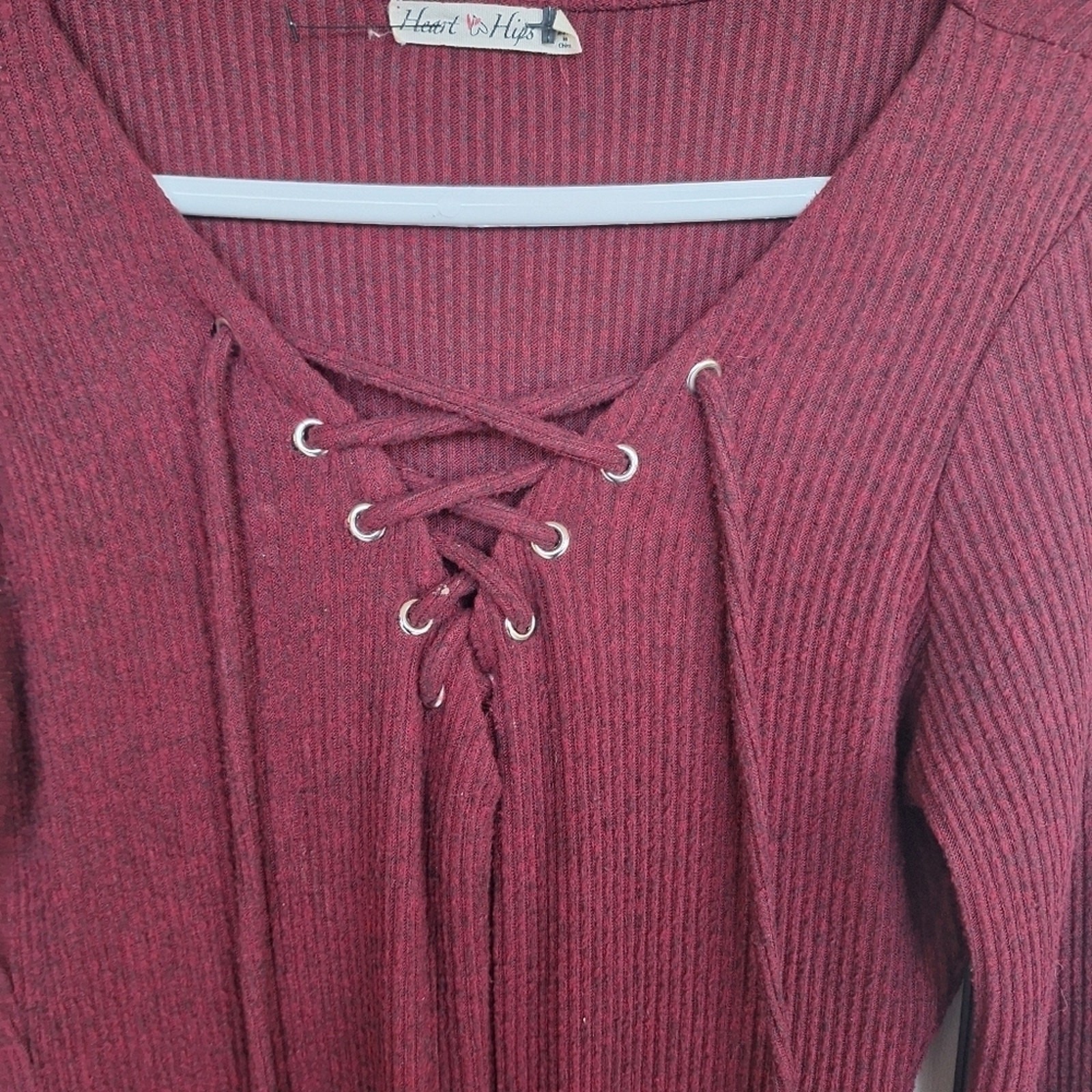 Heart and hips lightweight sweater dress maroon.Lace front curved hem size large