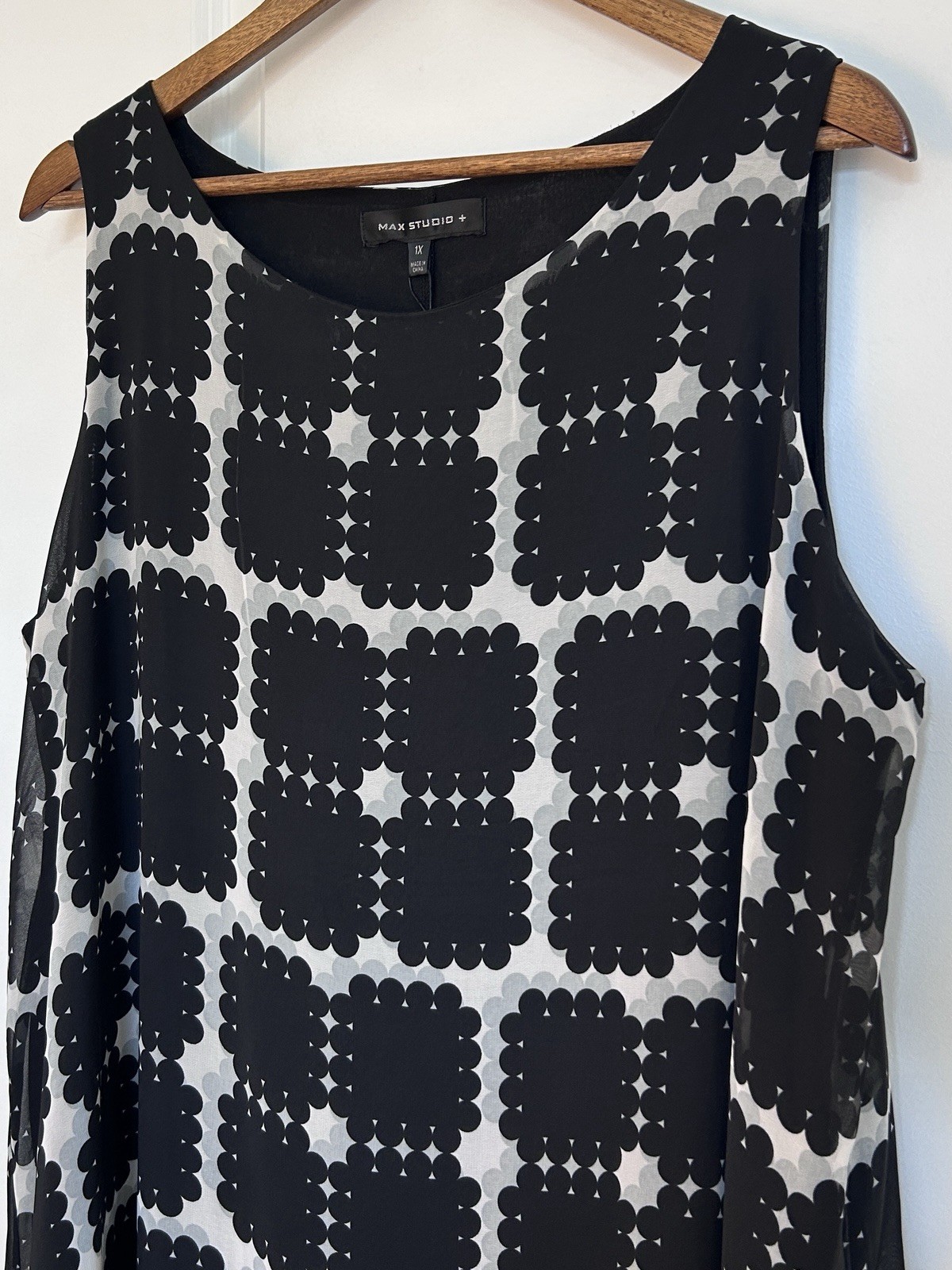Max Studio 1X Black White Geometric Dress Sleeveless Shift Tunic Flowy $128