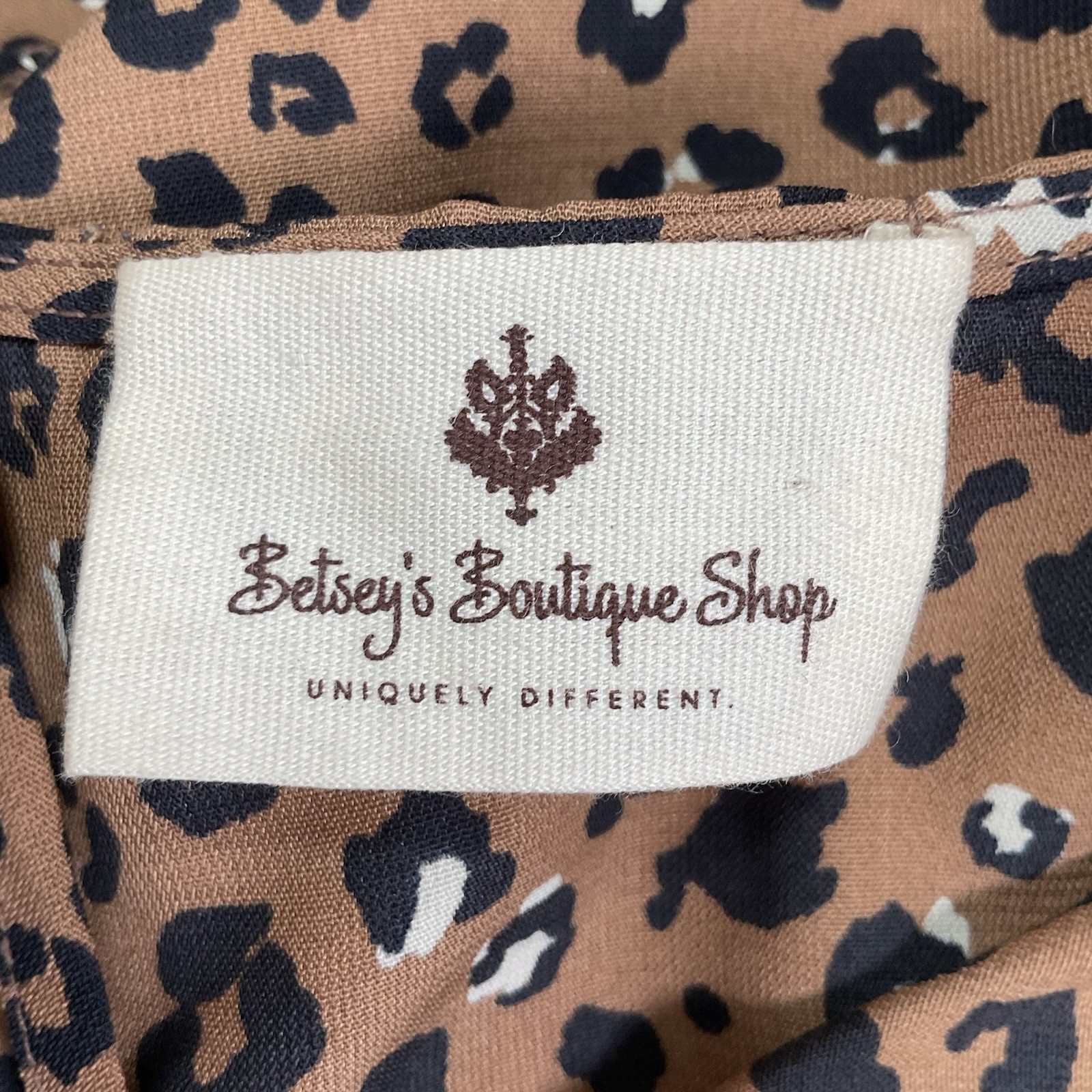 Betsey’s Boutique Shop Leopard Print Womens Small Brown Black Dress Boho Smocked