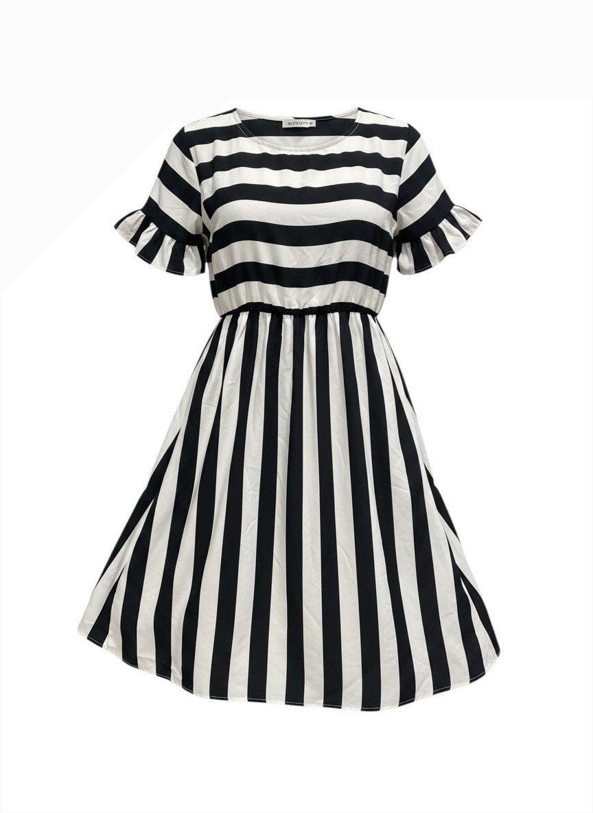 NWT C+D+M Women’s Striped Black and White Blouse Size S
