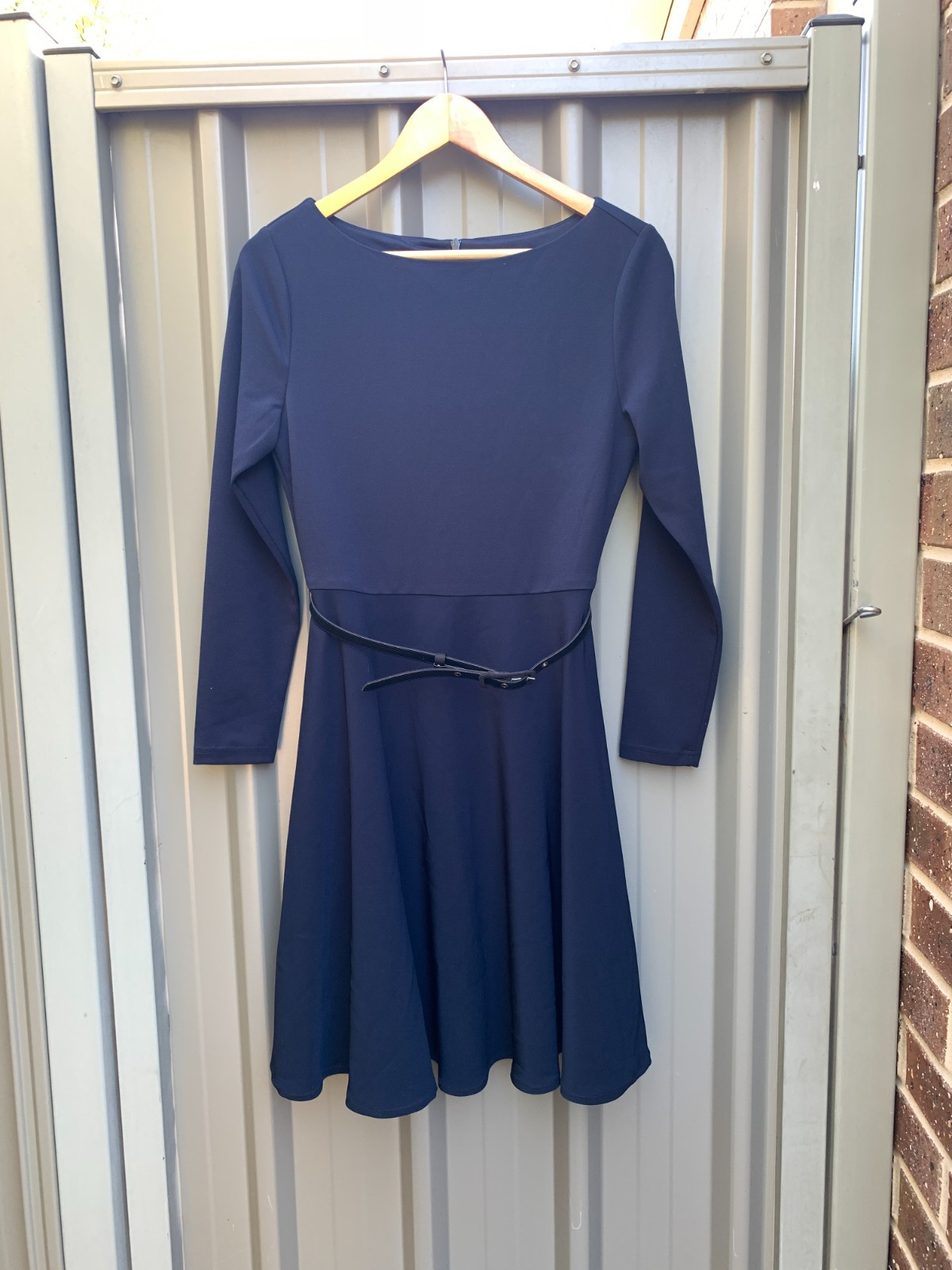 REVIEW Dress Size 10 Womens Long Sleeve Navy Blue Above Knee Stretch Belt
