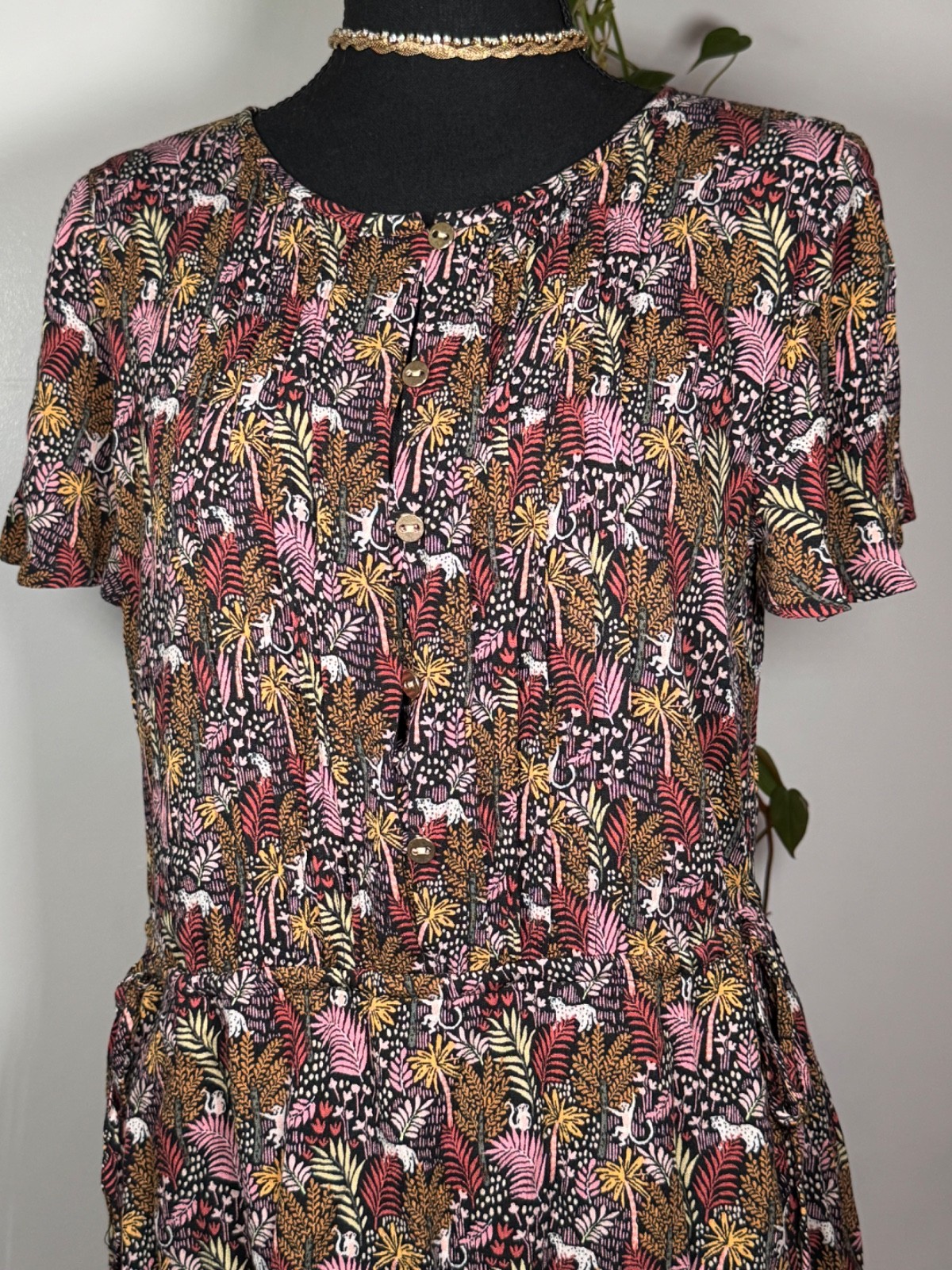 Loft Womens Paradise Lost Mini Dress Size S Jungle Animal Pintuck Pleat Cats