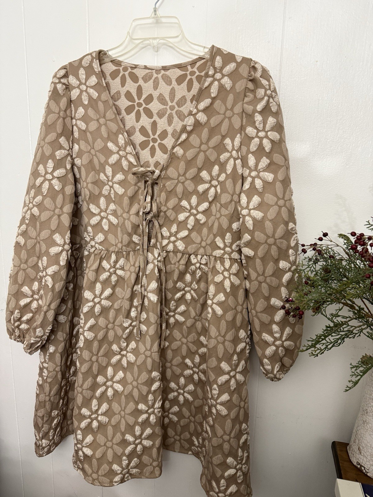 Shien 2x Neutral Beige Floral Boutique Vibe Effortless 3/4 Sleeve Mini Dress
