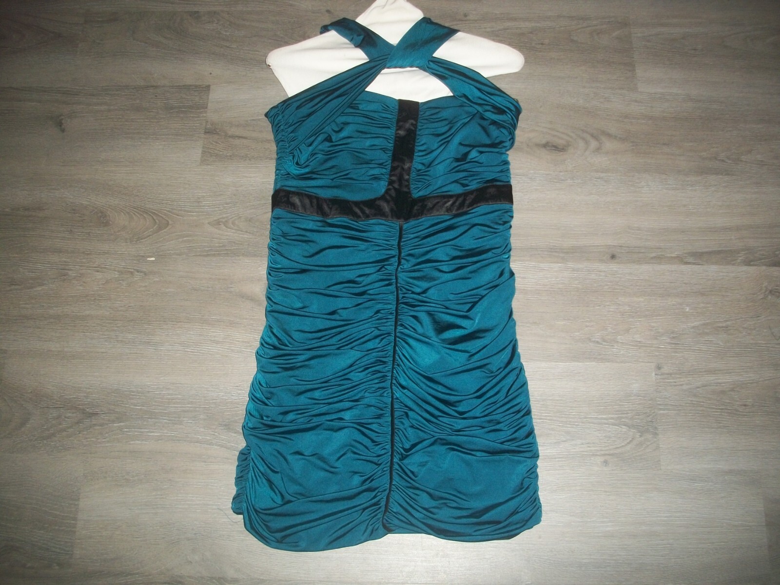 womens strappy dress.NWOT.pleats.ruched.size large