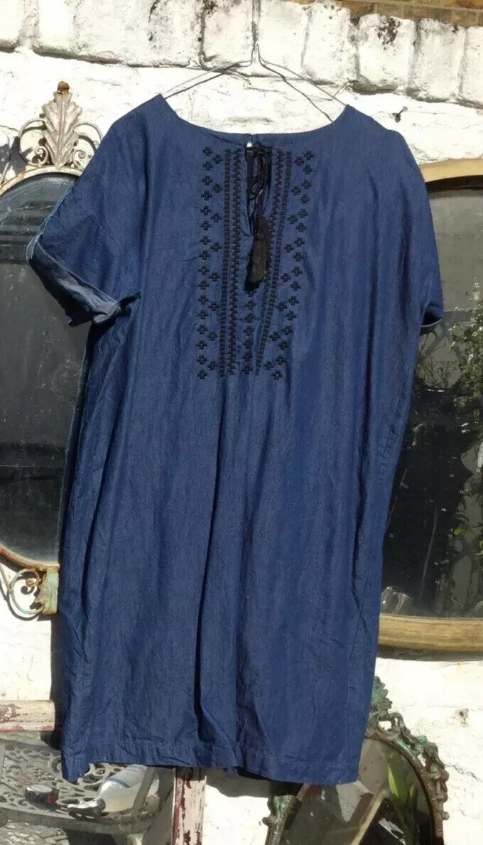 Womens Denim Tunic Size M Embroidered Vintage Boho Western VGC