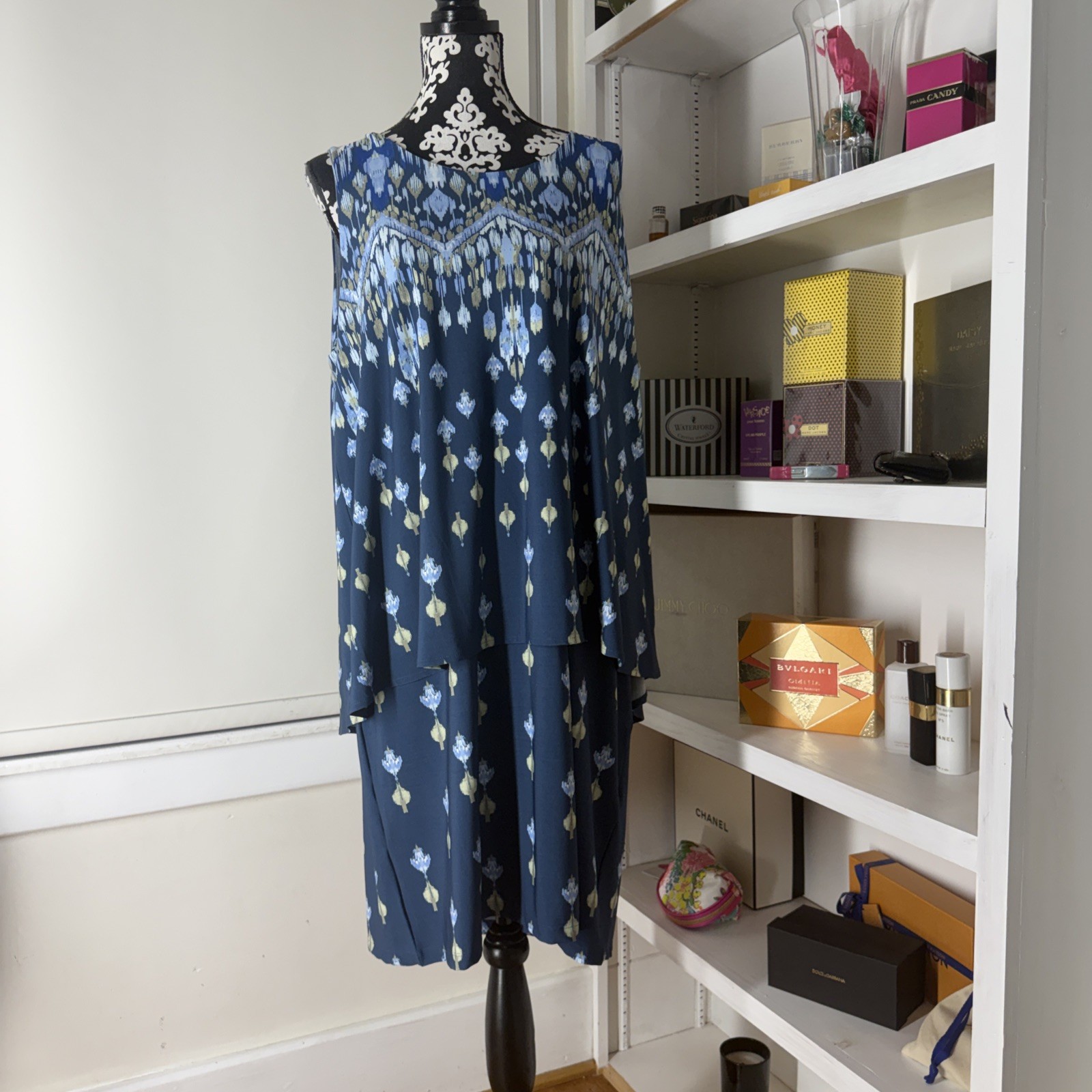 NWT Chico’s Sz 3 XL Beautiful Blues Glam Print Layered Sheath Dress Liquid Knit