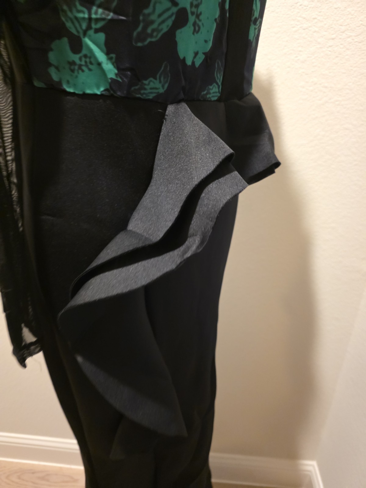 Size Large Green And Black Long Evening Grown Scuba Knit And Sheer Stretchy