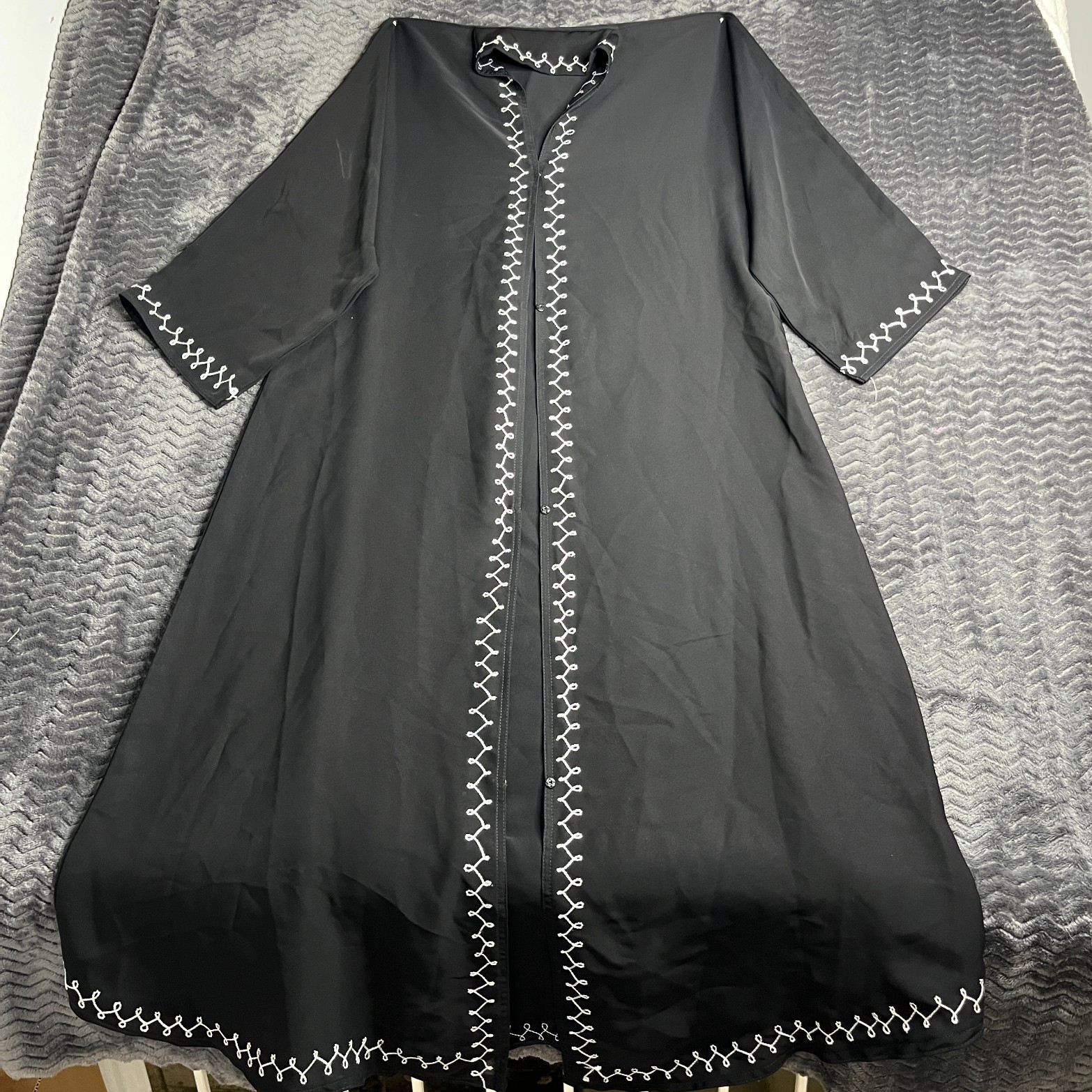 Black Embroidered Long Sleeve Abaya Size 52