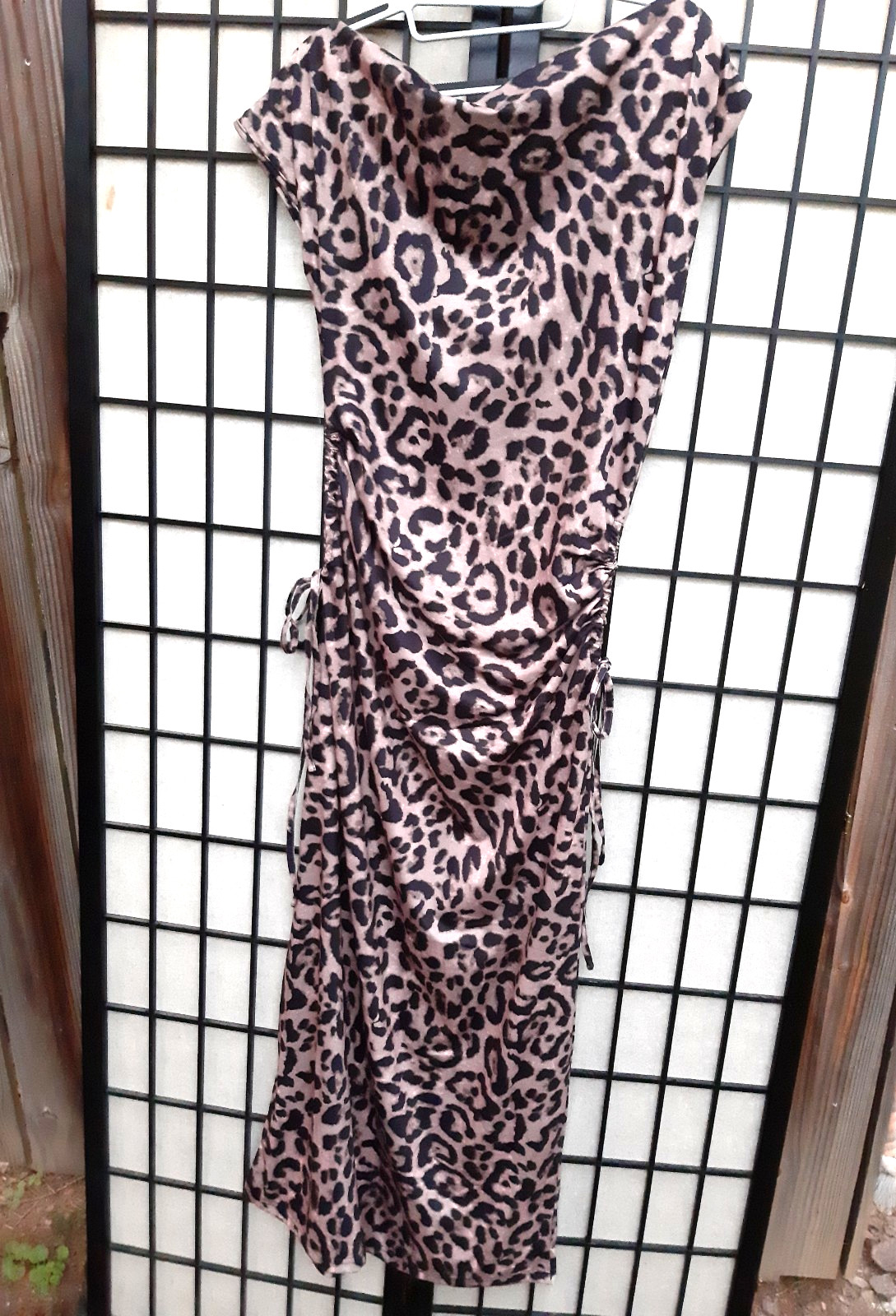 Leopard Print Ruched, Drawstring Sides Bodycon Maxi Dress , Cap sleeve (M) NWOT