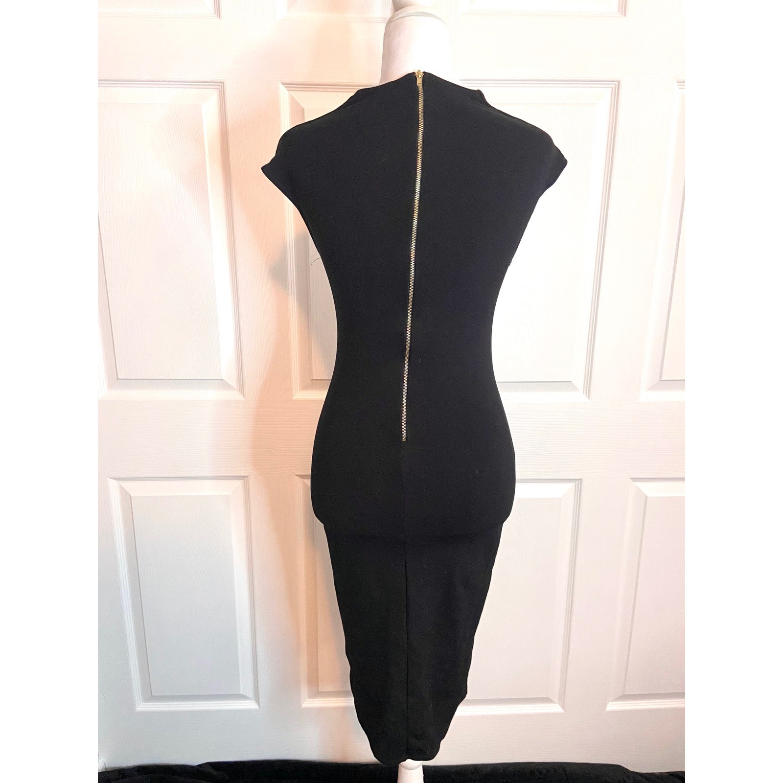 Rolla Coaster Womens Black Bodycon Midi Dress Gold Back Zipper Cap Sleeve Small