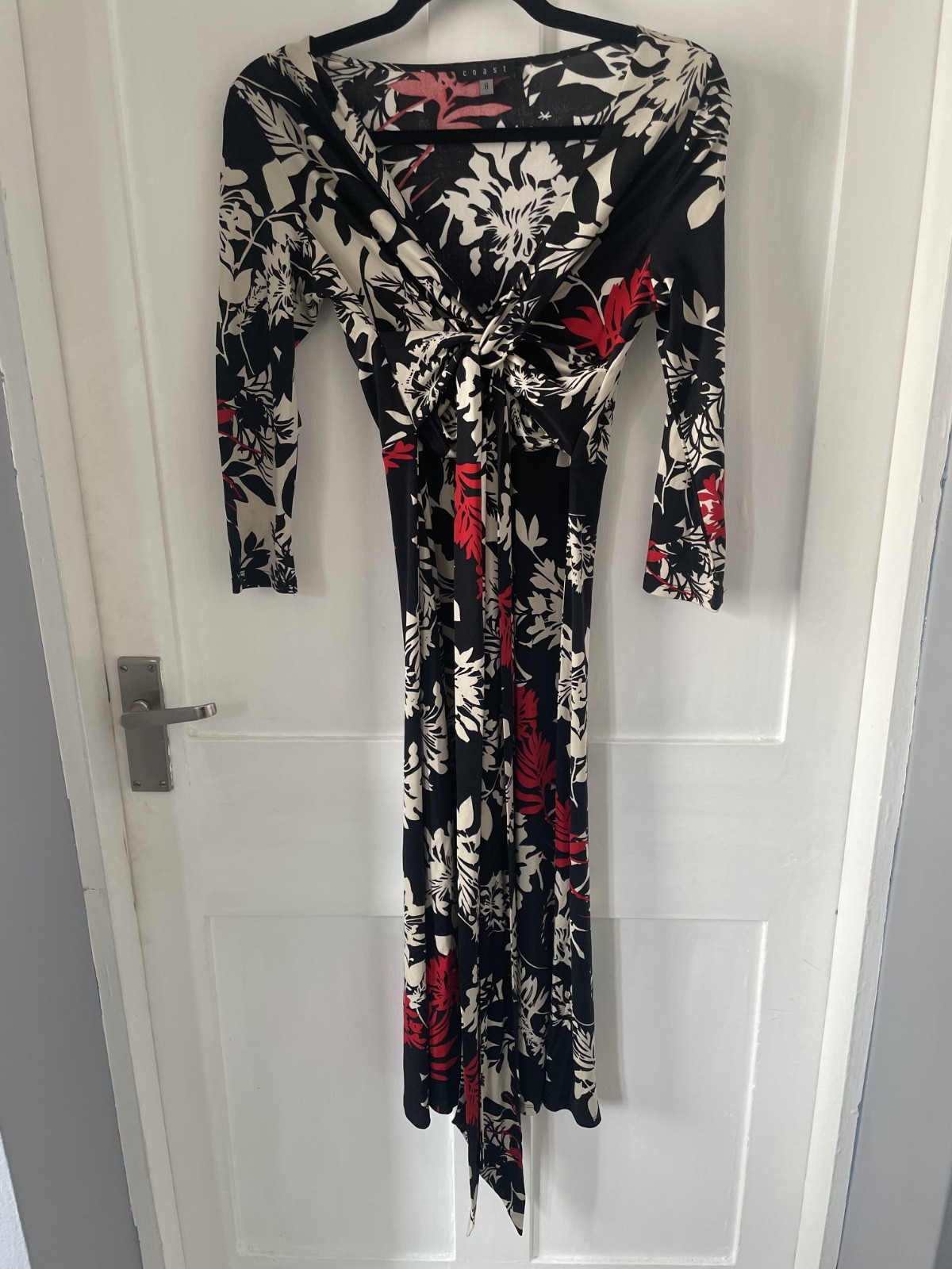 Coast Floral Wrap Dress UK 8 Black Red White Midi Stretch Tie Waist 3/4 Sleeve