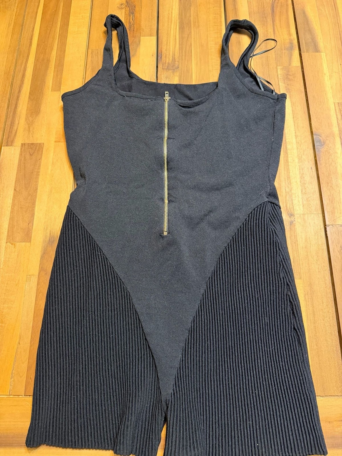 Hera Collection Black Ribbed Knit Mini Dress with Front Zip
