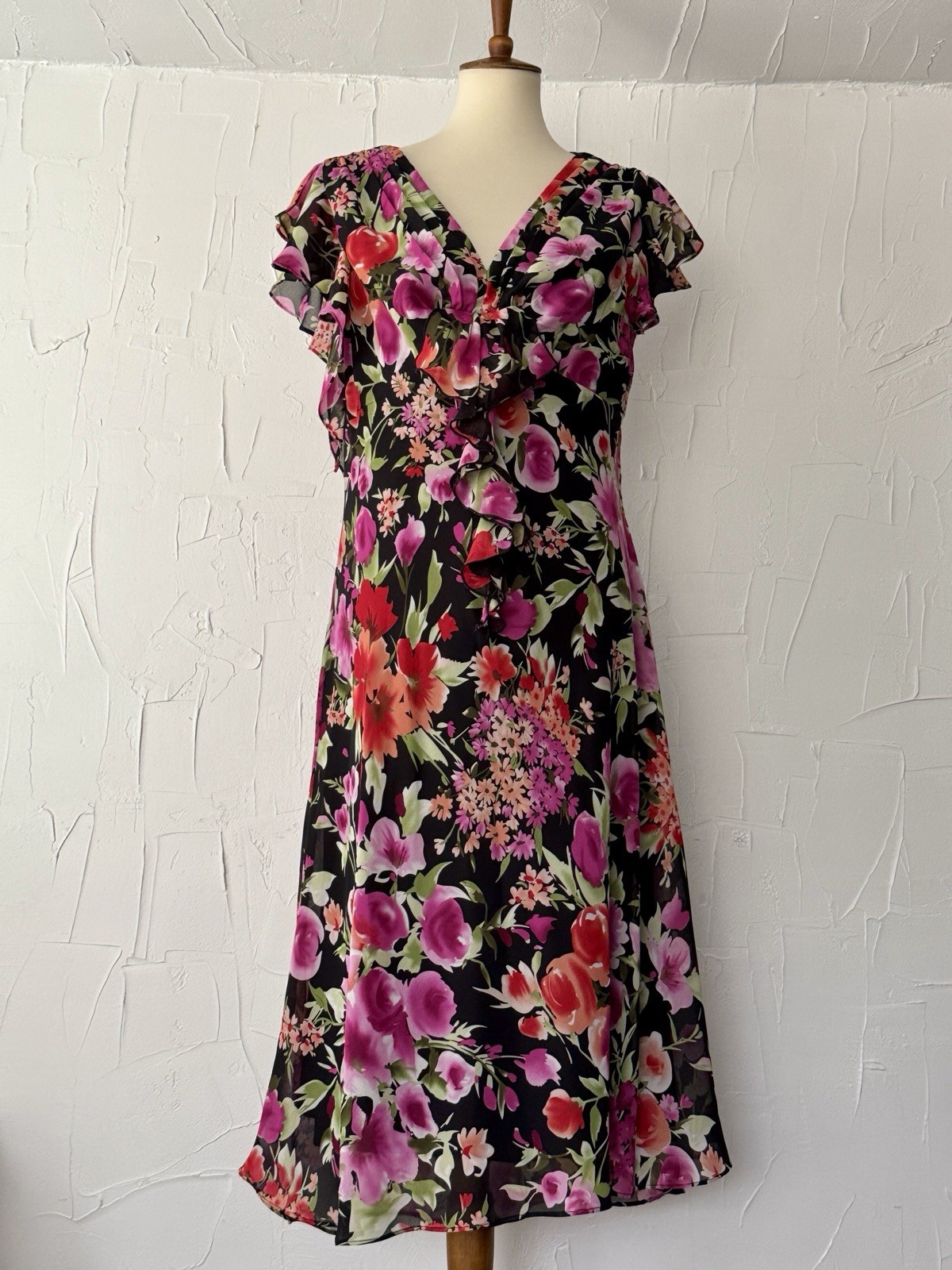 VTG Dress No Sz/Brand Label Floral Chiffon Lined ruffled See Pic Measurements