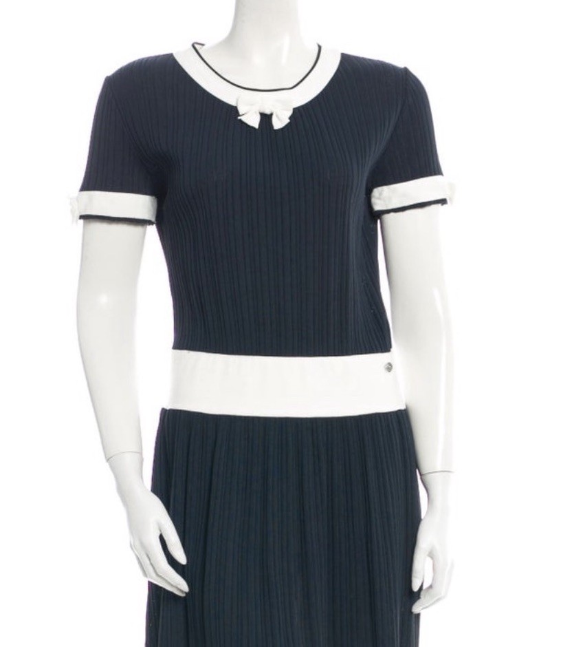 CHANEL Pre-spring 2014, 14P, Navy &White Bow Detailed Pleaded Dress, FR34, US0