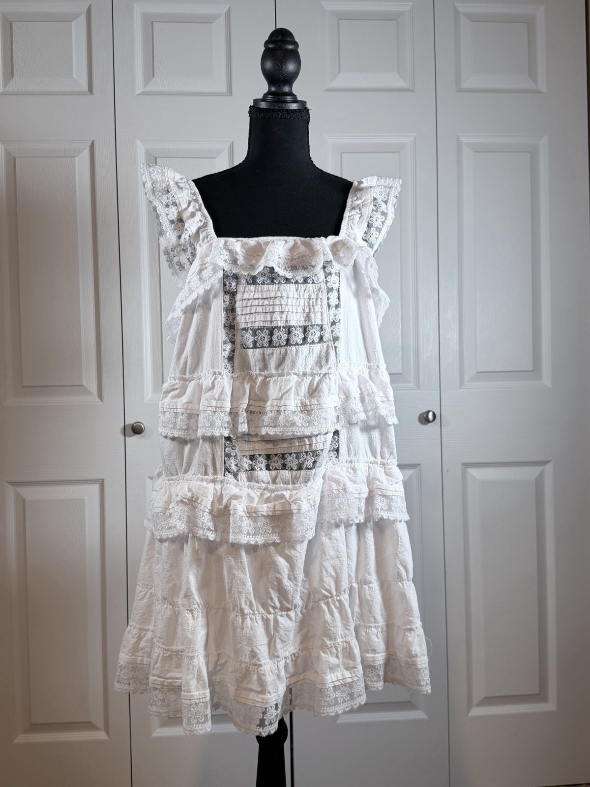 White Lace Ruffle Tiered A-Line Knee Dress Sleeveless Square Neck Open Back L