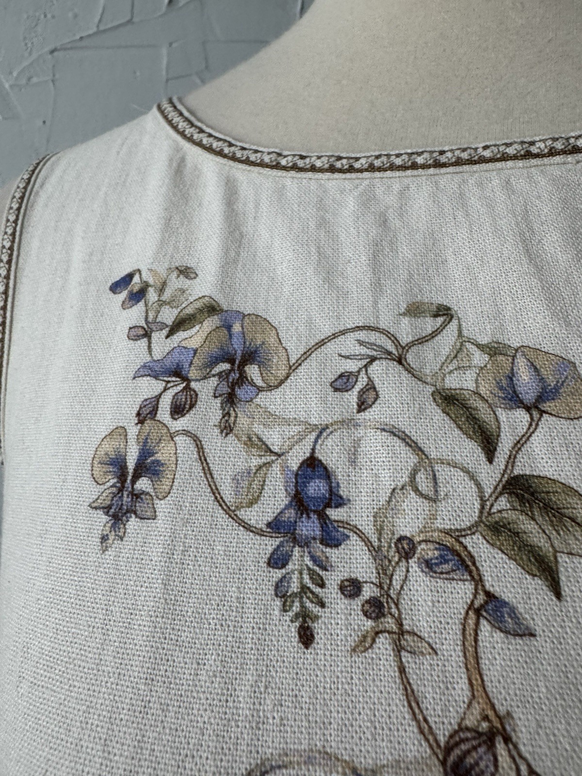 Max Studio London Floral Rayon Linen Dress Sz M Sleeveless Midi Cream Blue