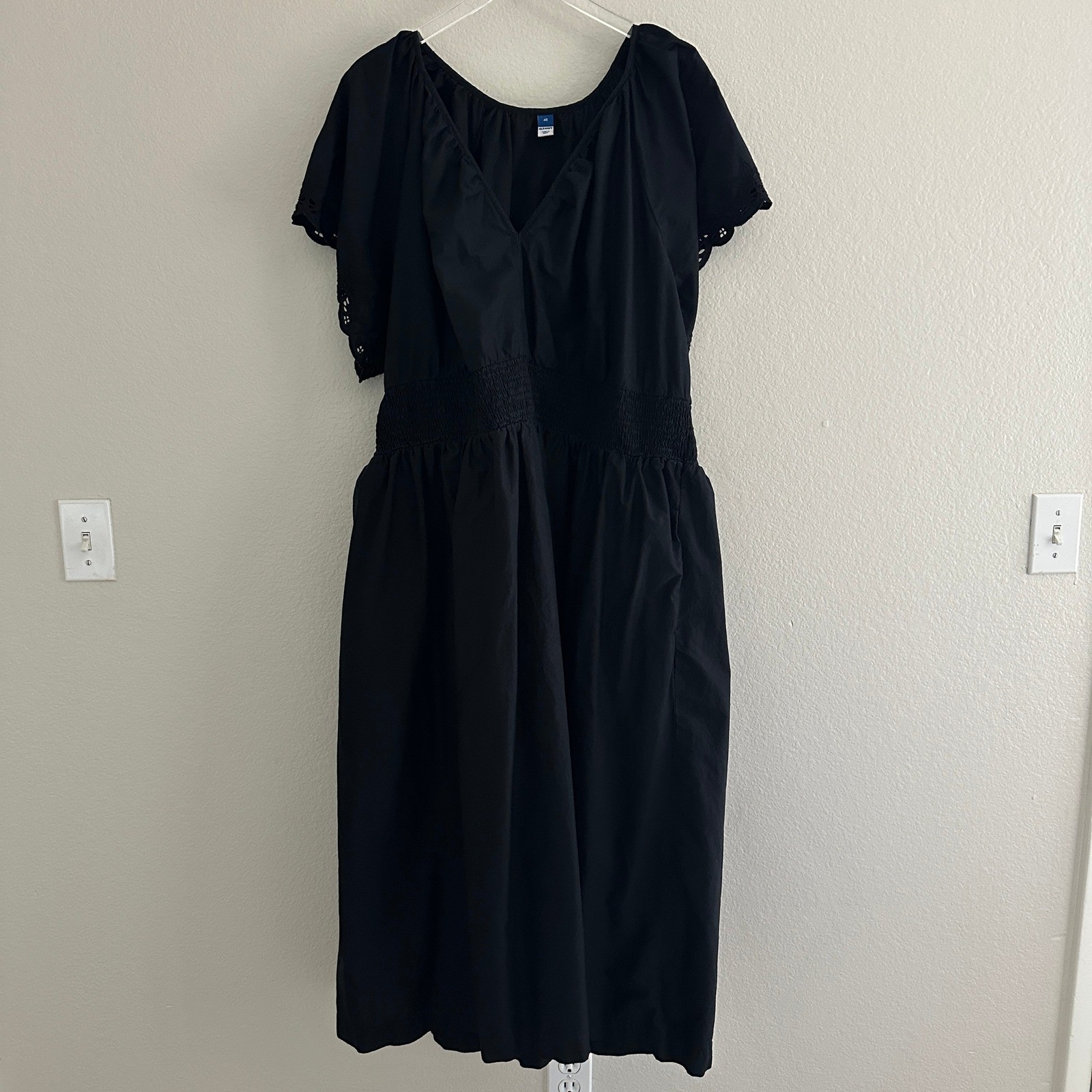 Old Navy Midi Dress Women 4X Black Cotton Smocked Waist Eyelet Flutter Sleeve