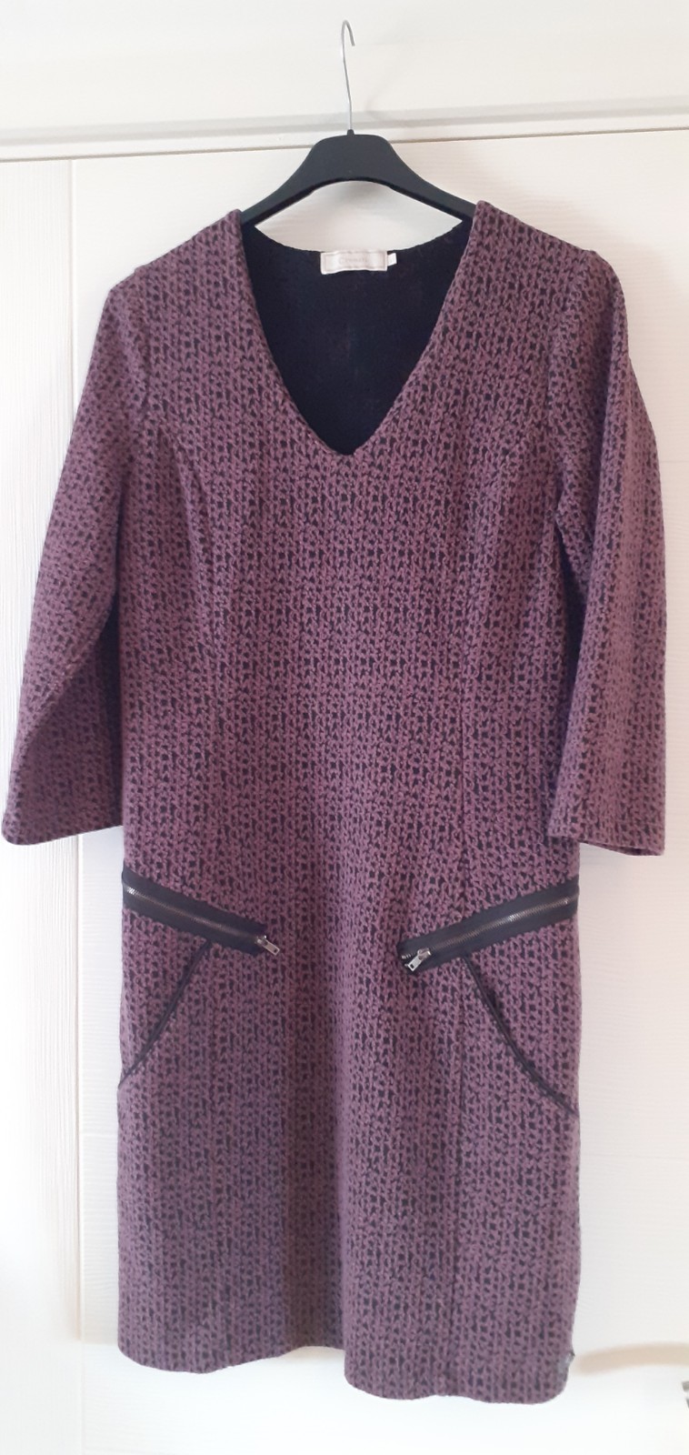 (¥C14). CREAM purple Ladies Dress. Size large chest 36″