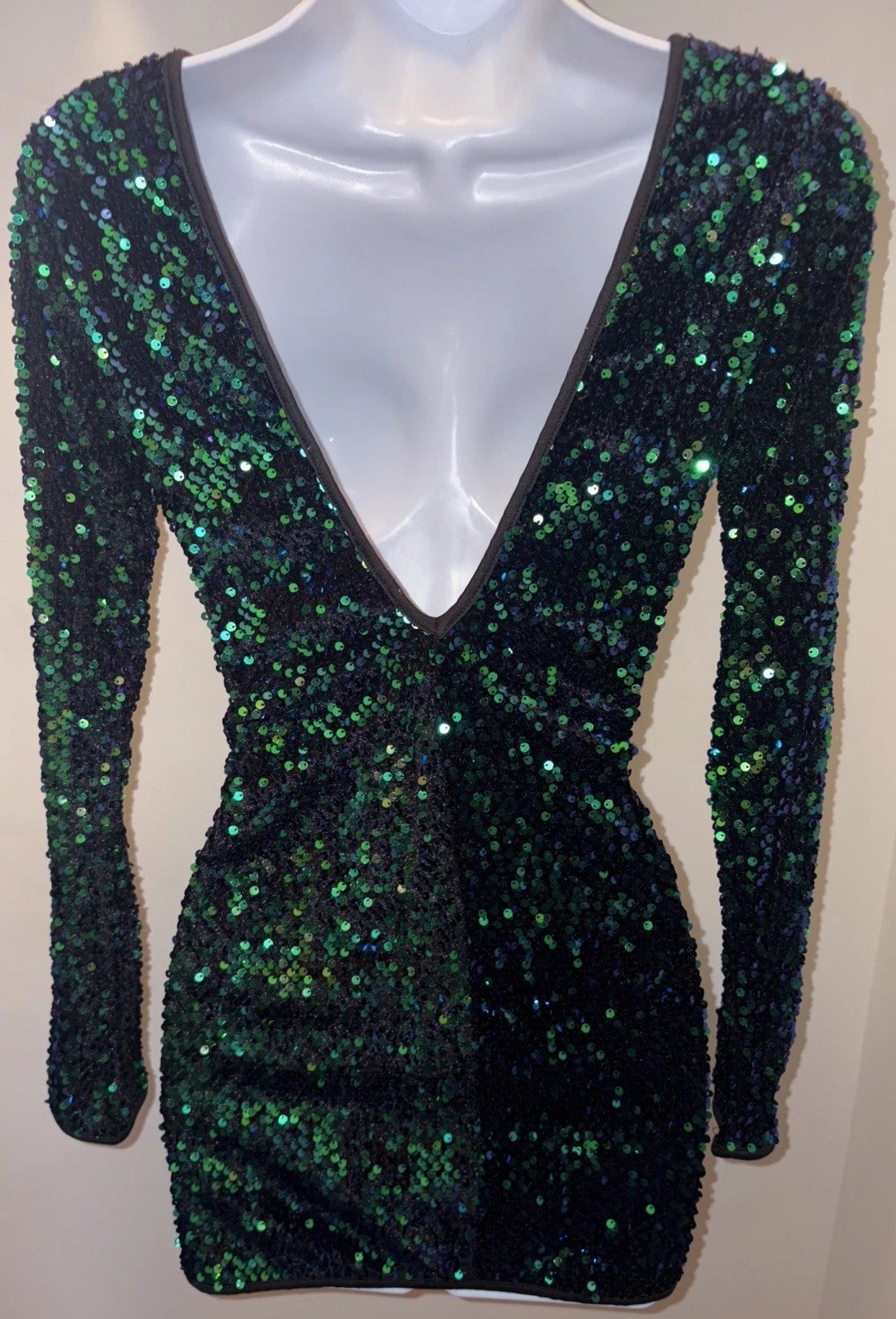 Privy Privately Privileged Sequins Holiday Prom Party Formal Mini Emerald Dress