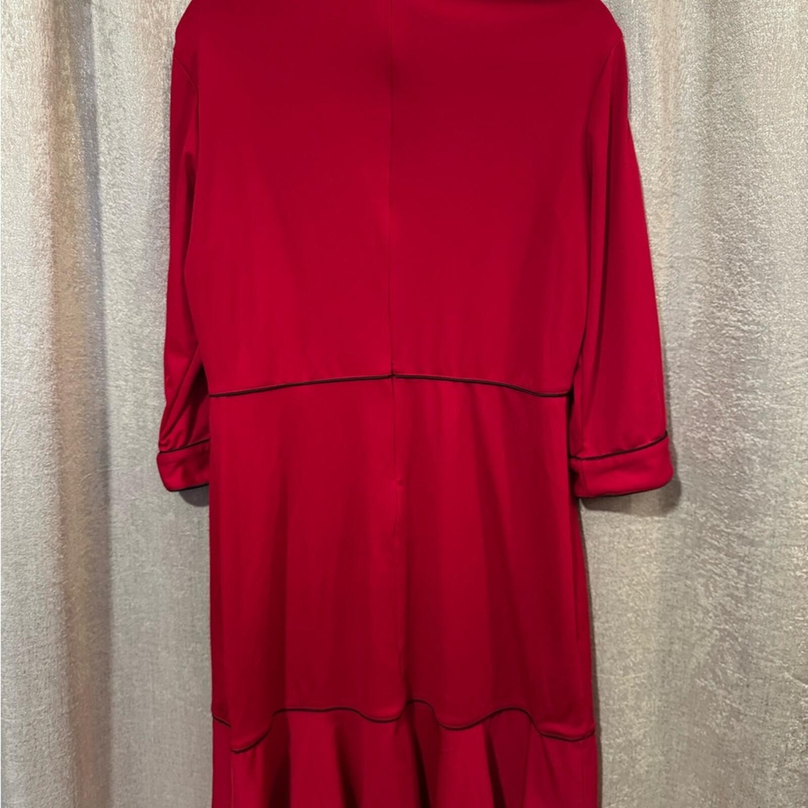 Elegant Red Long Sleeve Dress