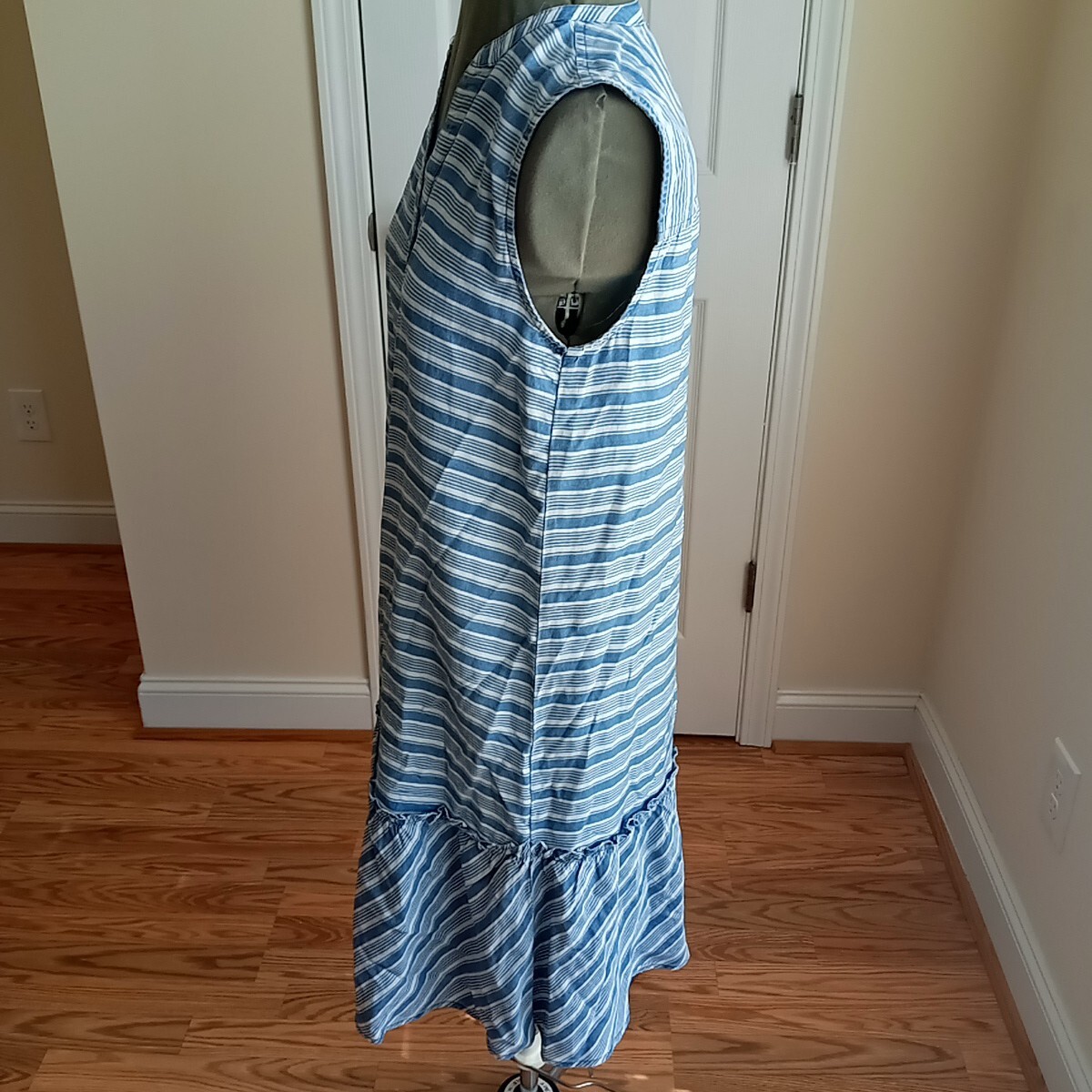 Sharagona Womens sleeveless Button Up shirt dress sz S work Striped Blue White