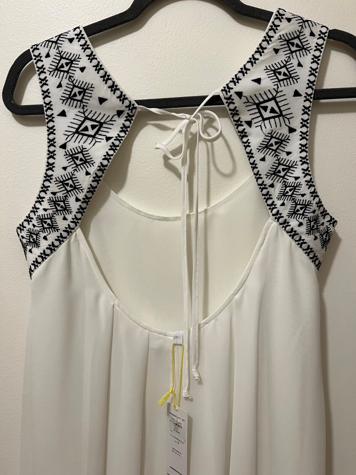BCBGeneration Women’s Embroidered Yoke Dress Color White Size S NWT