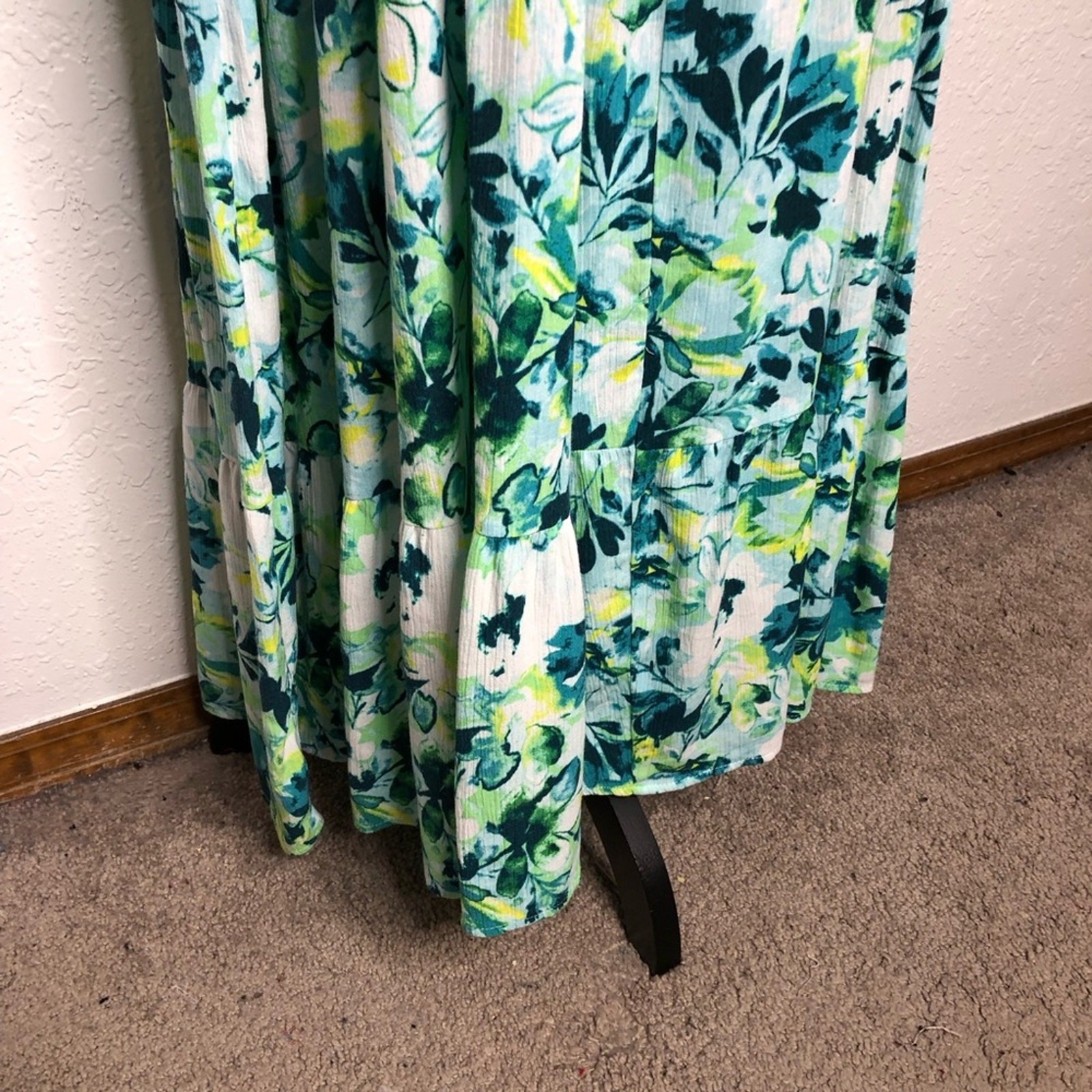 Torrid white green yellow floral sleeveless halter maxi dress size 0 or Large