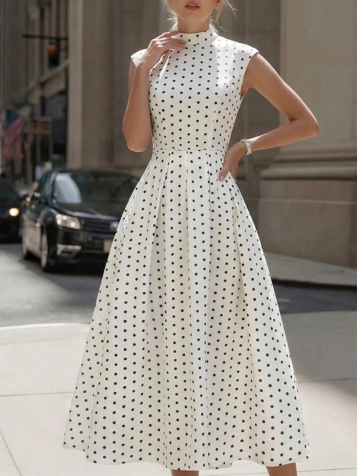 Elegant Polka Dot Pattern Backless Long Dress for Women