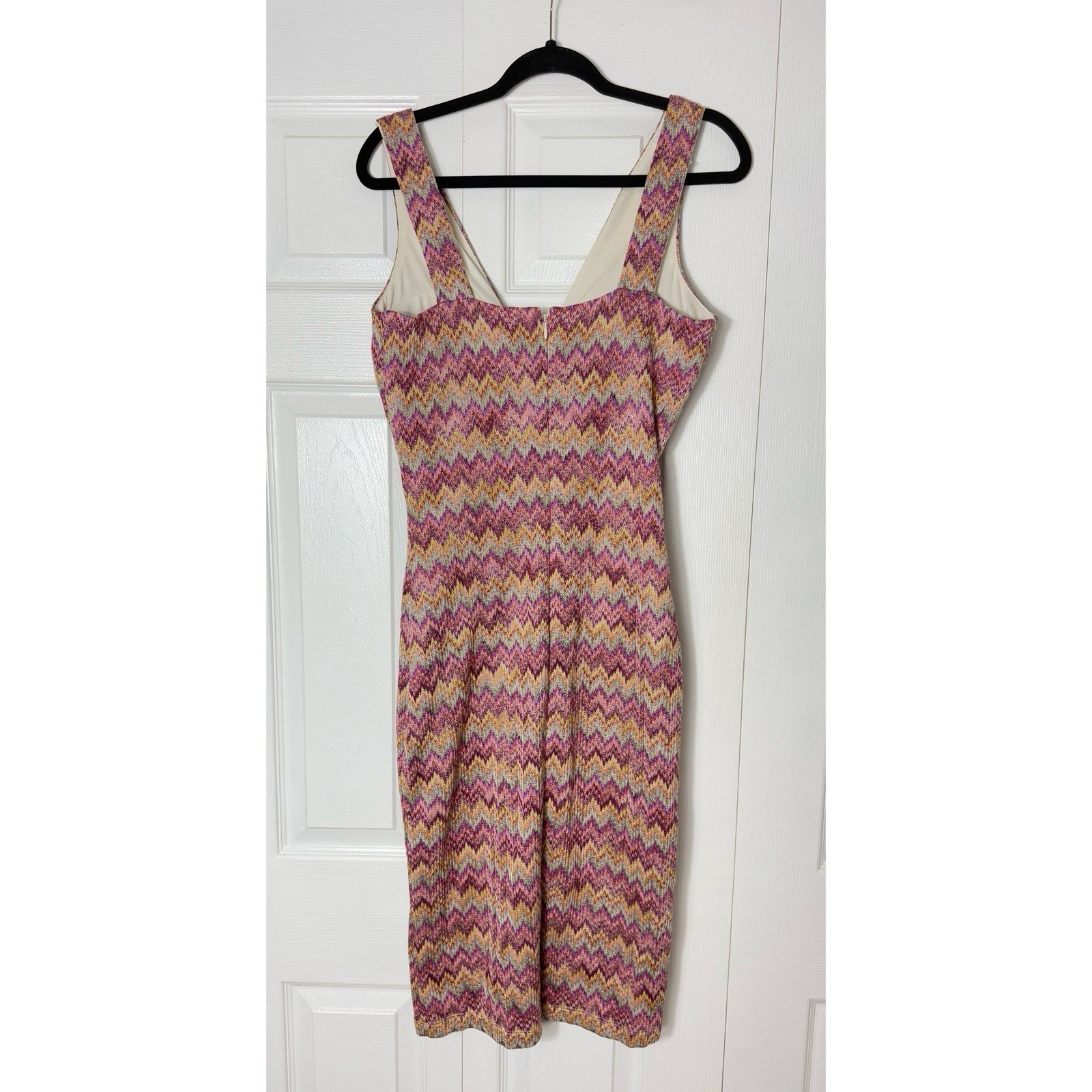 Siena Pink Multi Color Chevron Pattern V-Neck Bodycon Midi Dress Size 10 Large