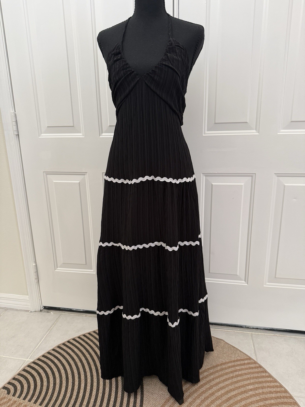 Anna Kaci Black Maxi Sundress With WhiteTier Lined – V-neck Halter Size S