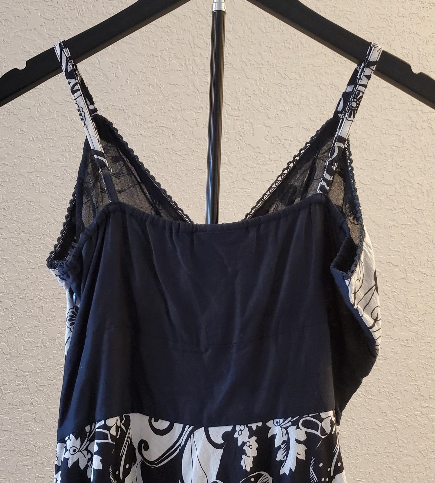 INDIA BOUTIQUE WOMENS MIDI SUNDRESS-SIZE M-SLEEVELESS-BLACK & WHITE