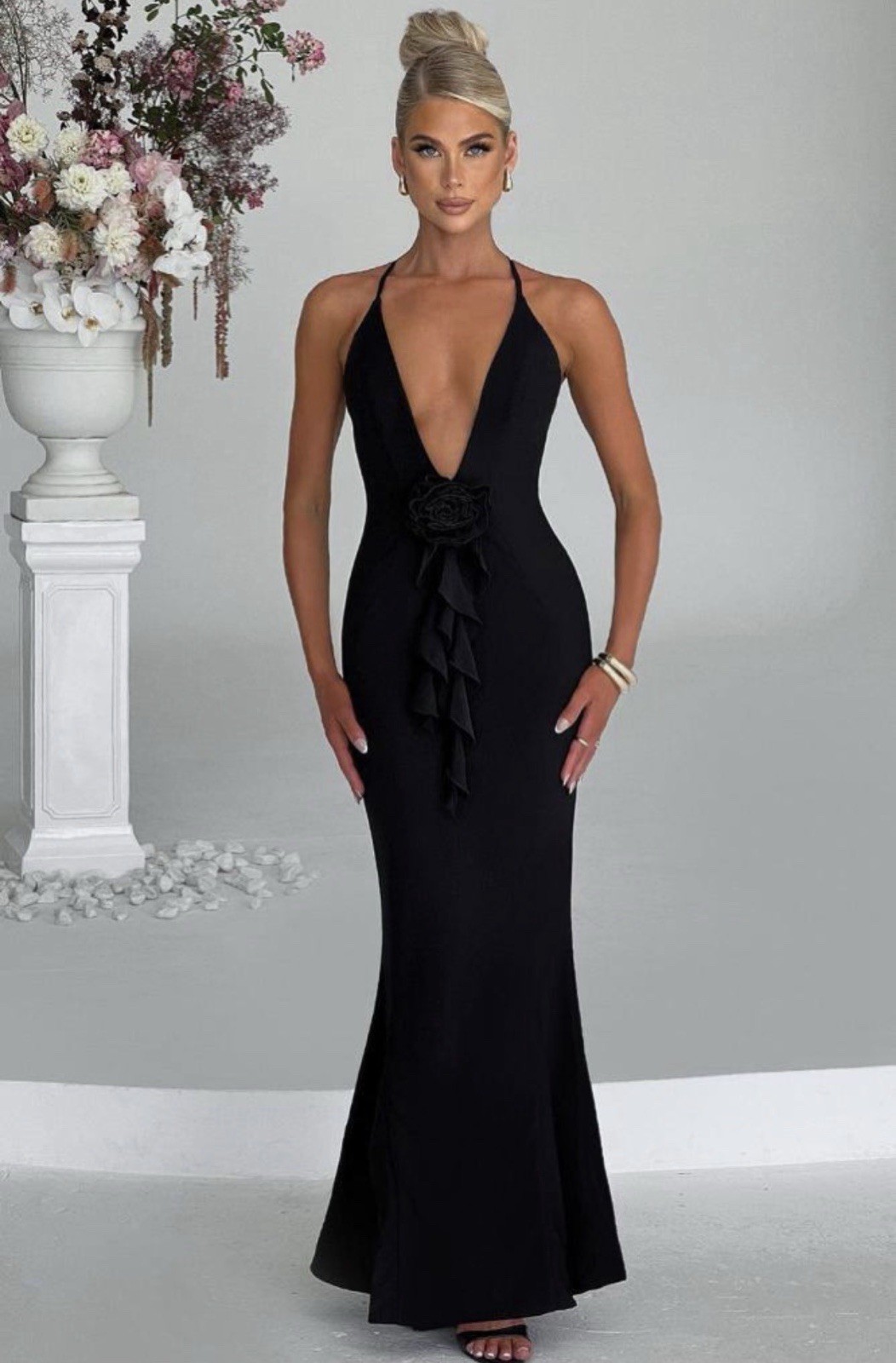 New Deep Plunge Backless Constantina Maxi Dress Medium