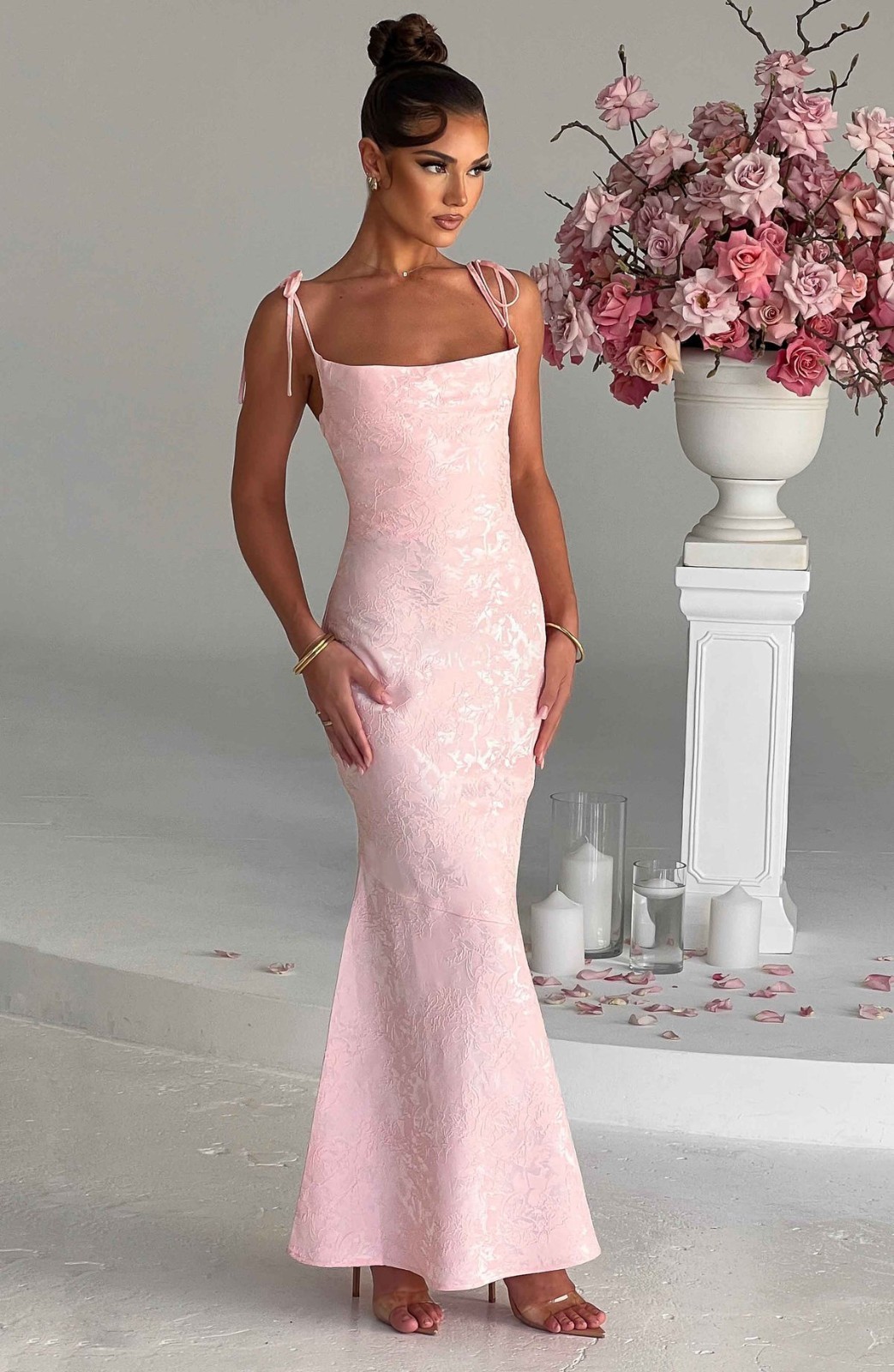 Whitney Maxi Dress Light Pink Embroidered Flowers XS No Stretch Worn Once