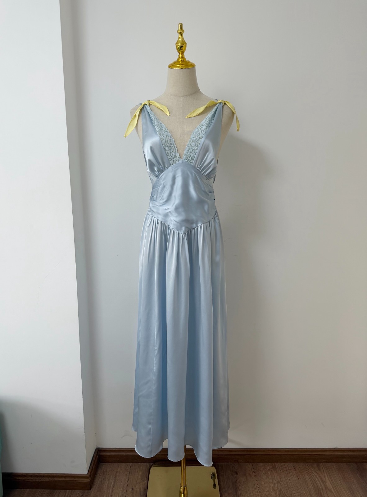 Helsa Silk Celeste Dress